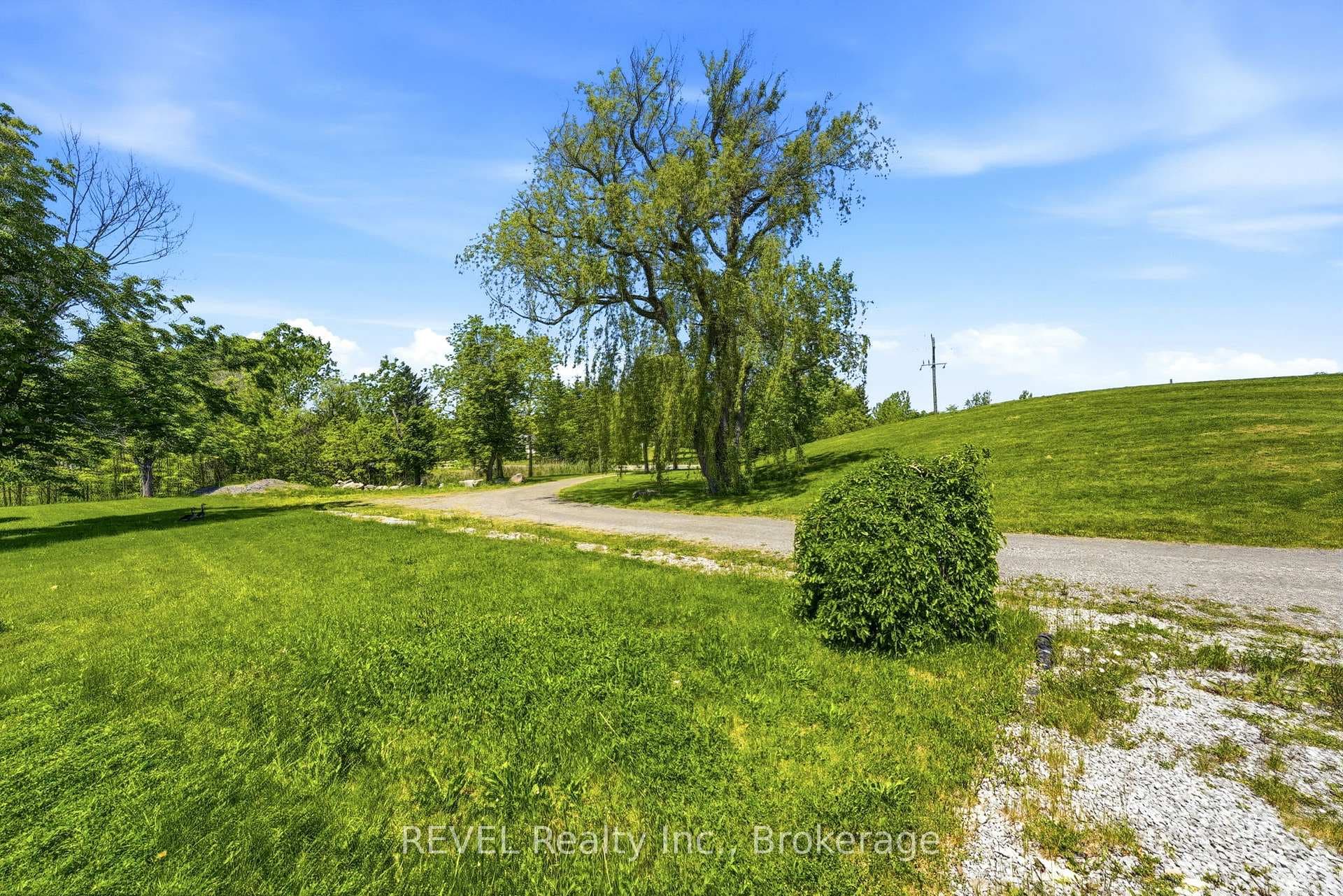 1373 Chippawa Creek Road photo 11