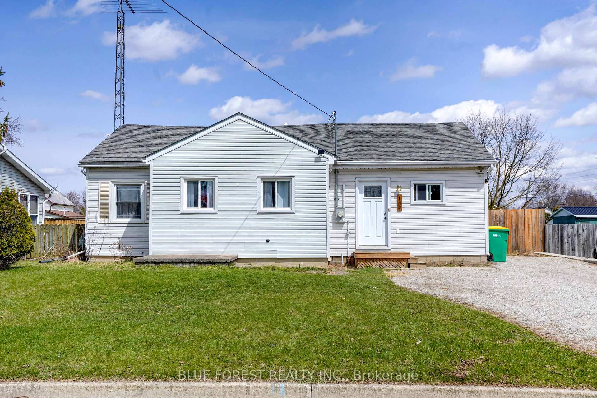 159 Omara Street photo 1