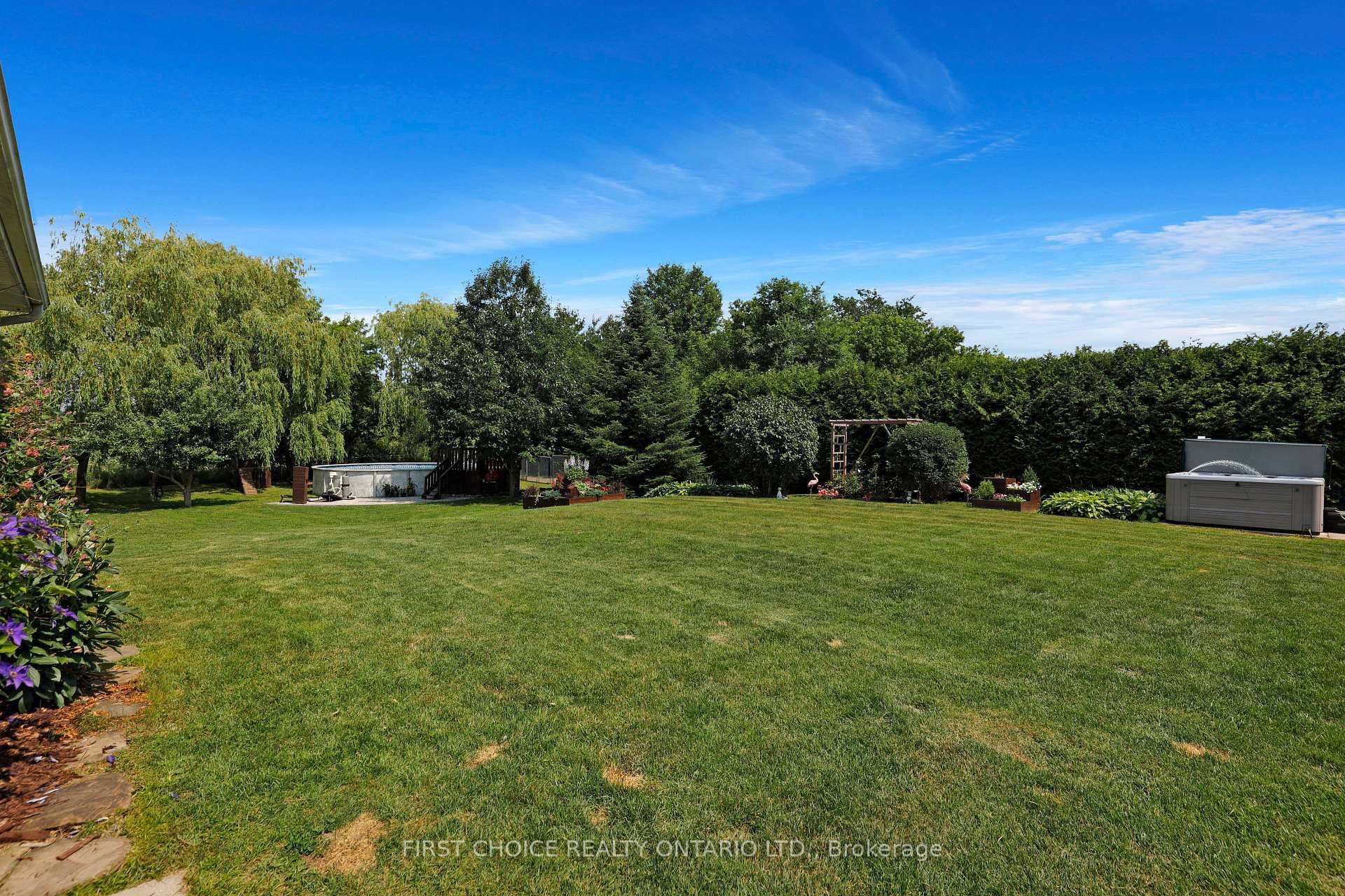 5857 Trudeau Avenue photo 11
