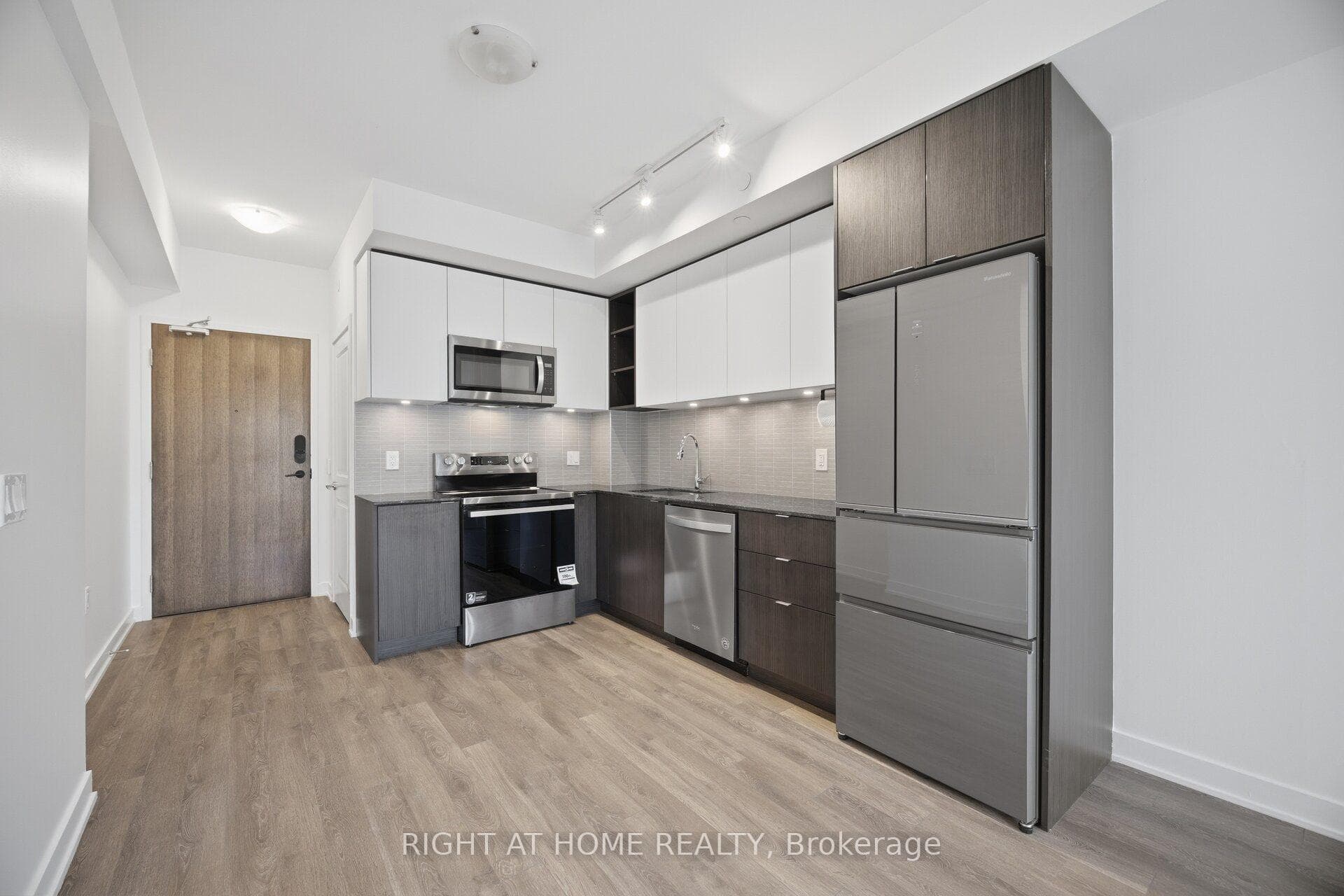 100 Eagle Rock Way Unit 714 photo 7