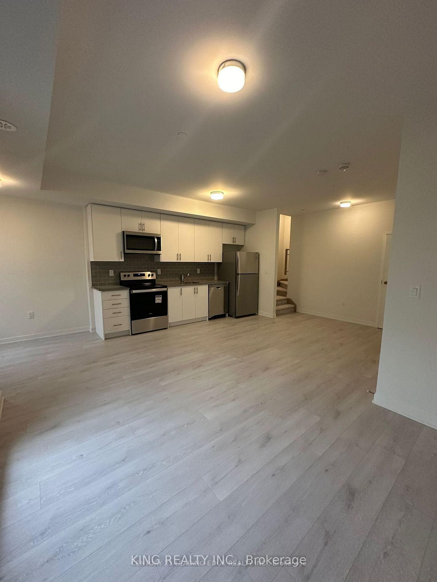 3409 Ridgeway Drive Unit 32 photo 2