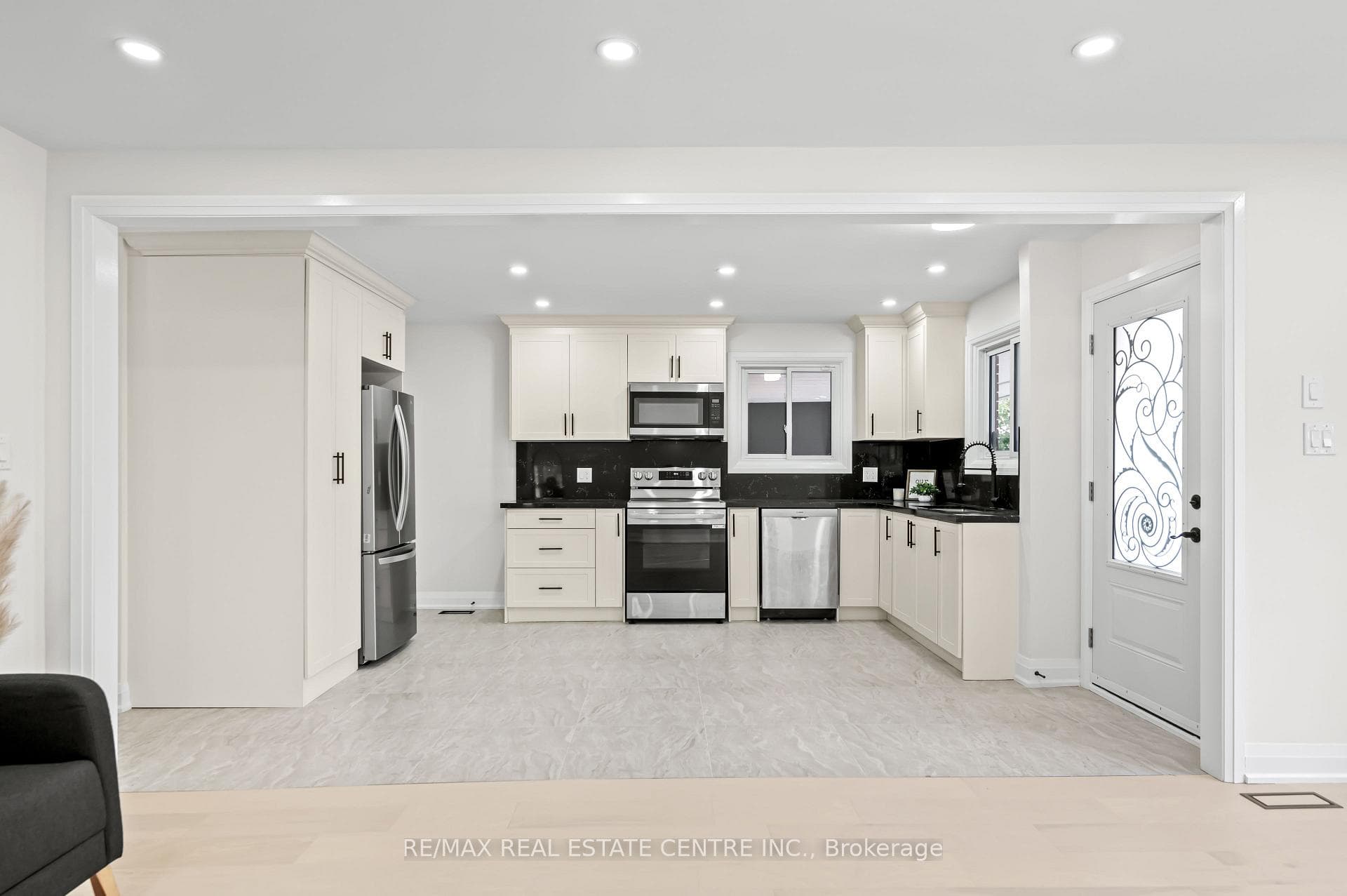 66 Beech Avenue photo 9