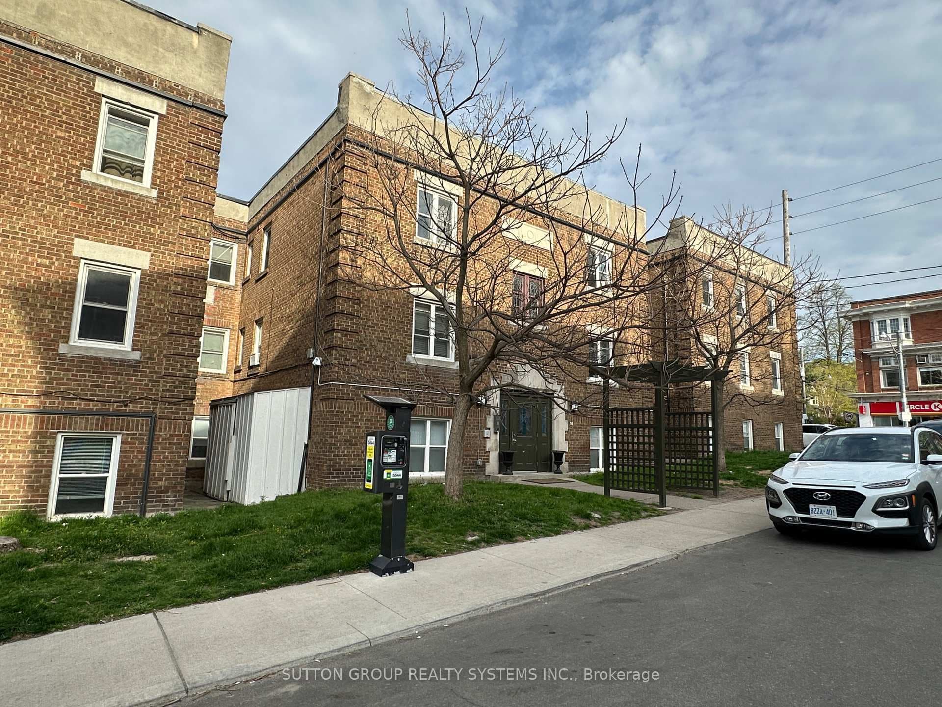 98 Leuty Avenue Unit C4 photo 16