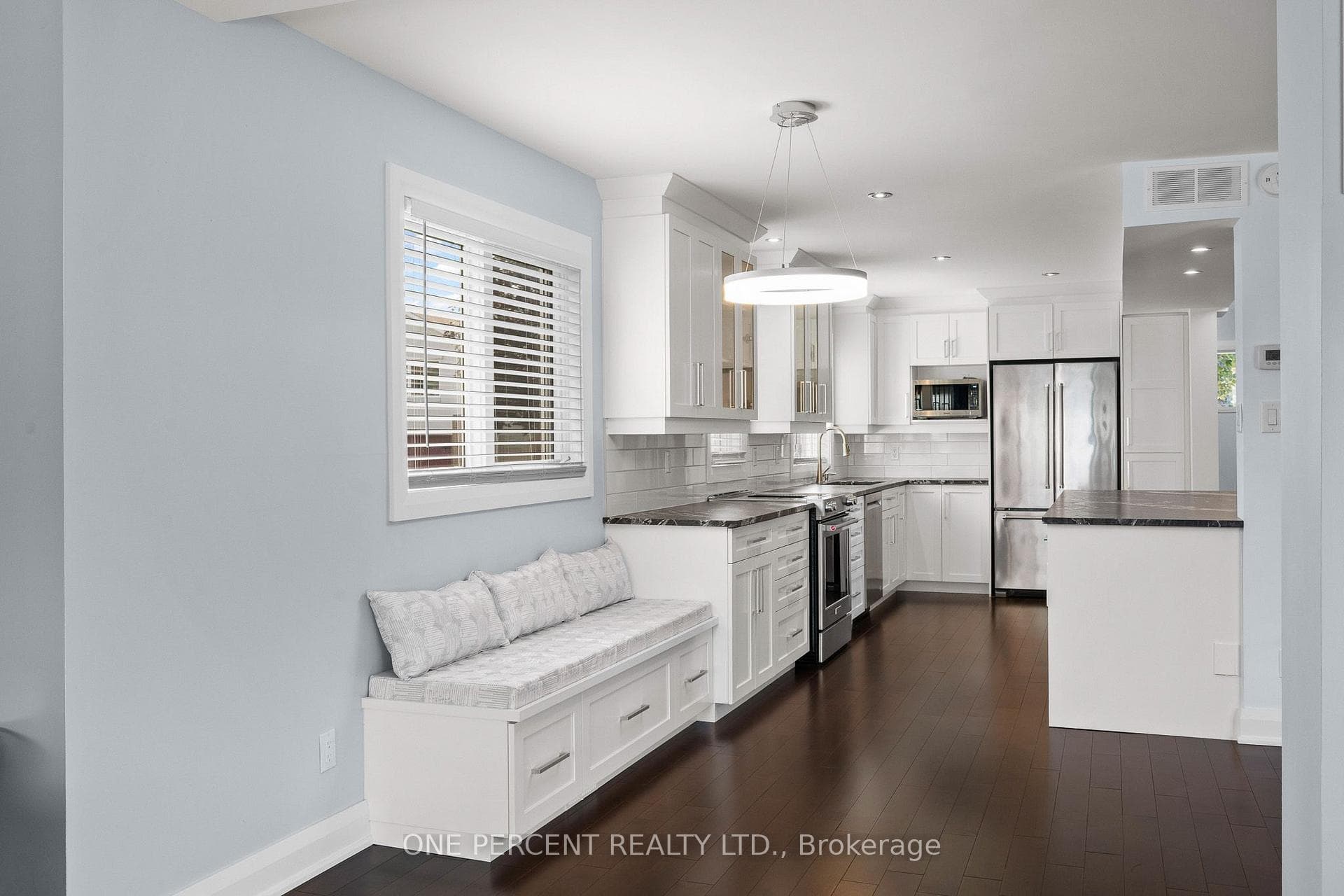 Breakfast Area / Kitchen