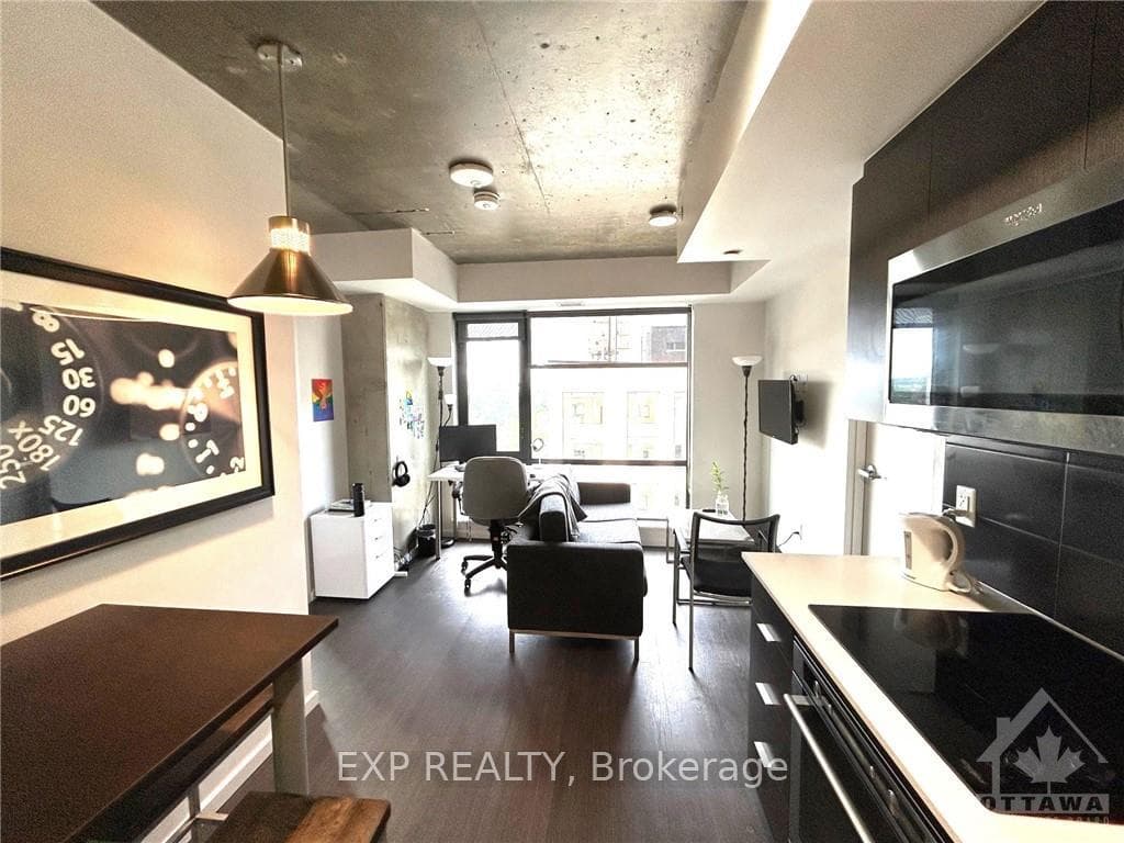 105 CHAMPAGNE Avenue Unit 1817 photo 10