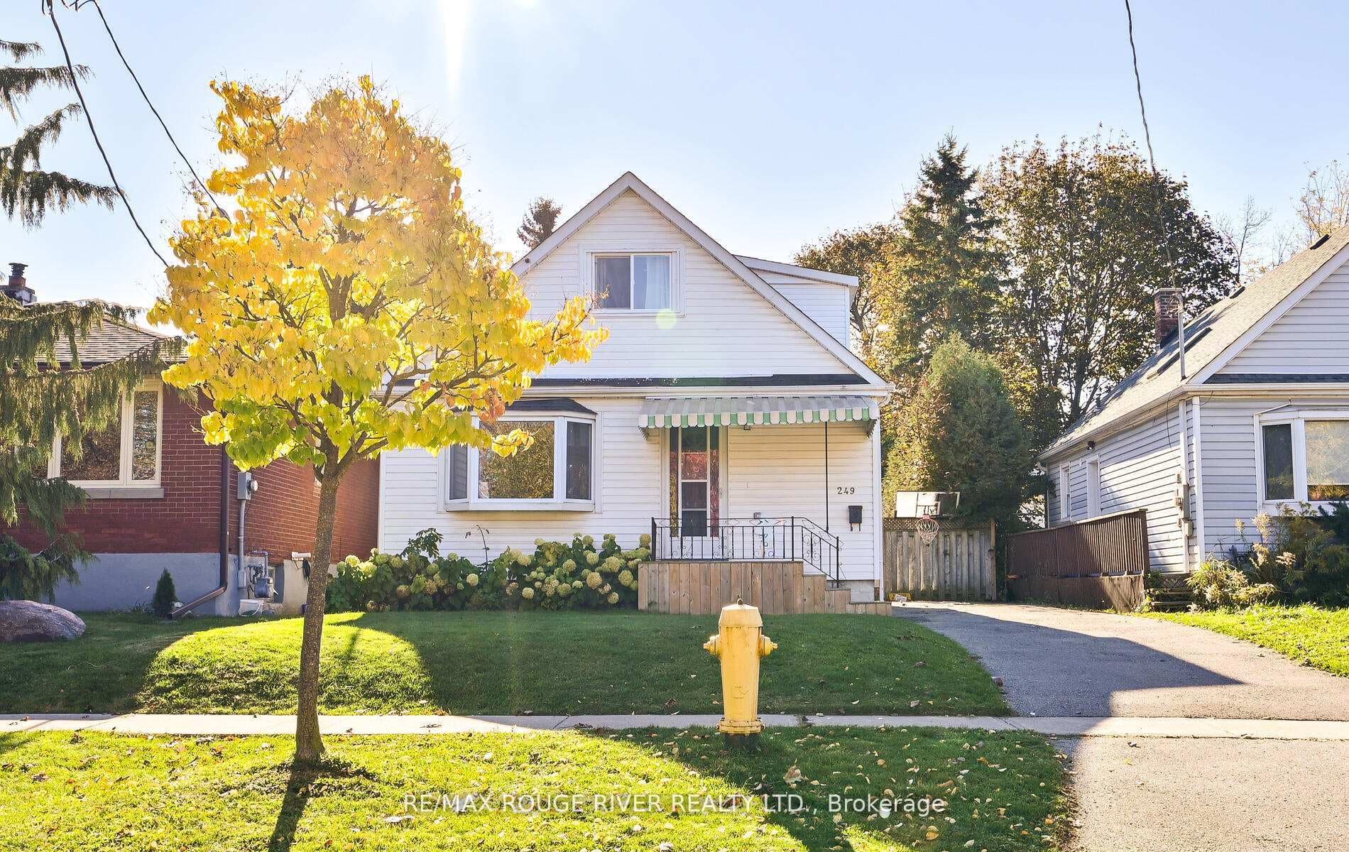249 Sinclair Avenue photo 3