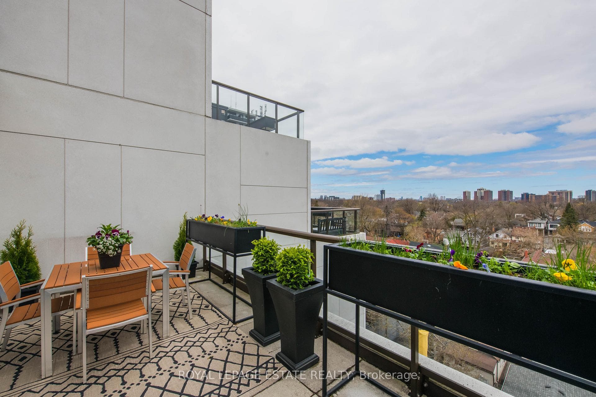 1100 Kingston Road Unit 607 photo 26
