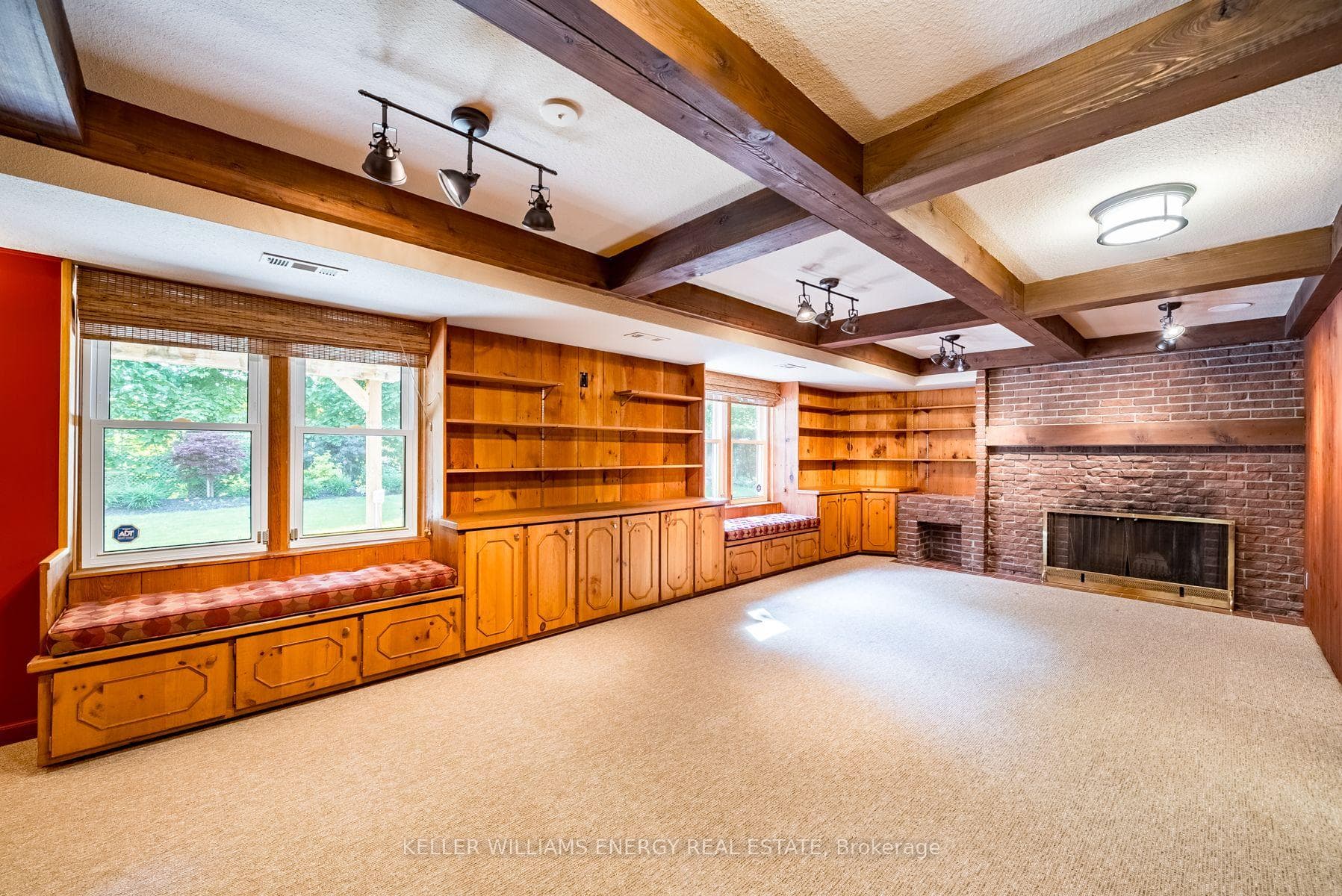 811 Glenmanor Drive photo 35