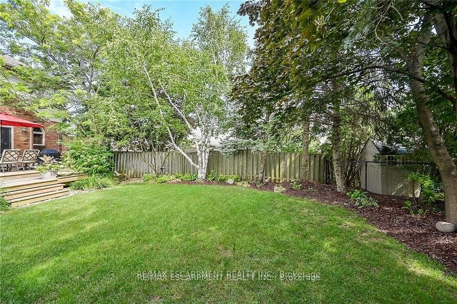 15 Pelham Drive photo 49