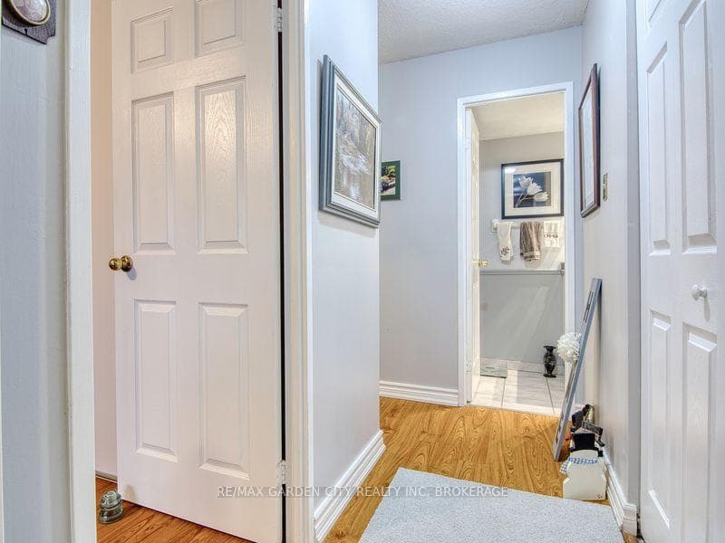 7 Gale Crescent Unit 1110 photo 22