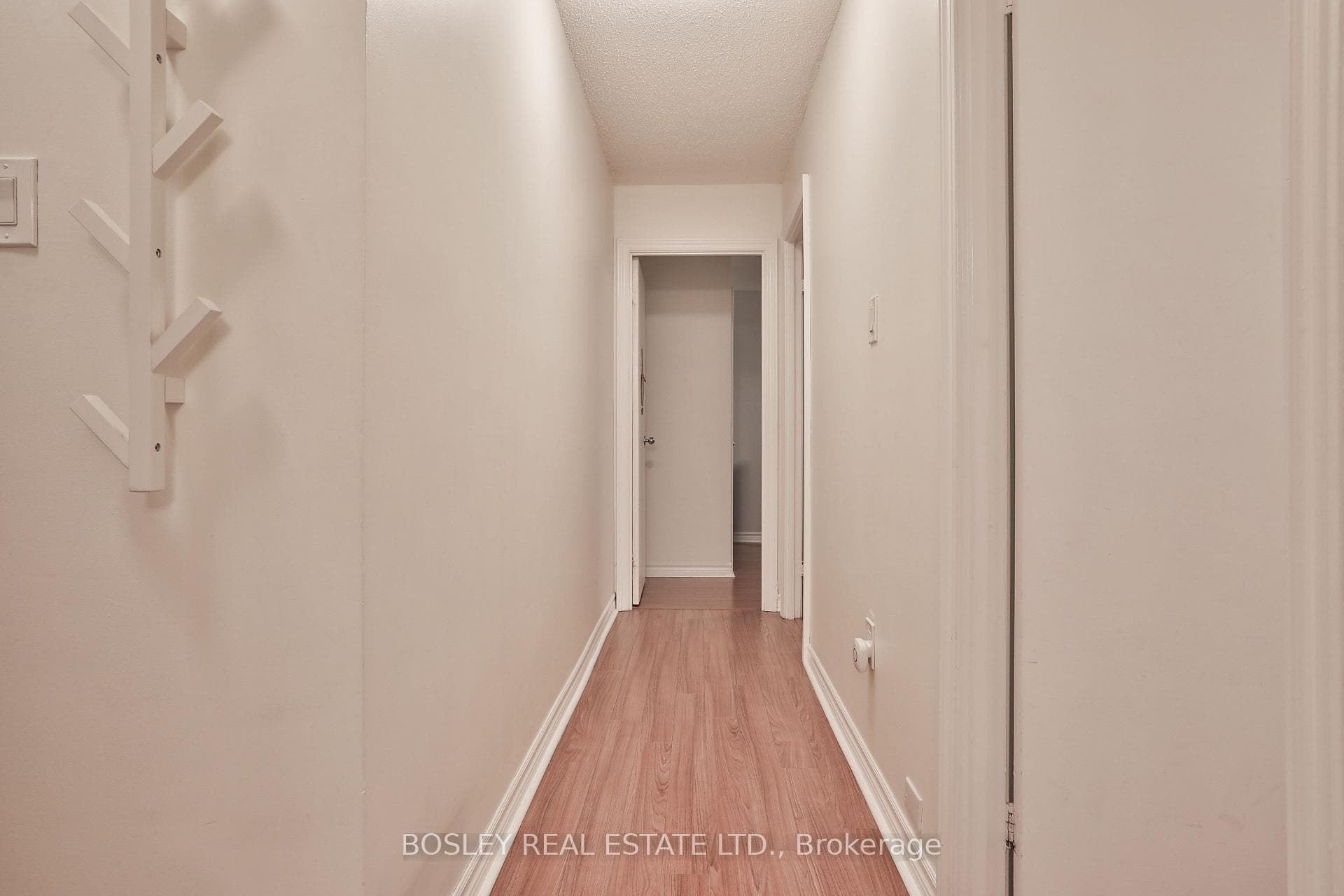 1250 Mississauga Valley Boulevard Unit 4 photo 18