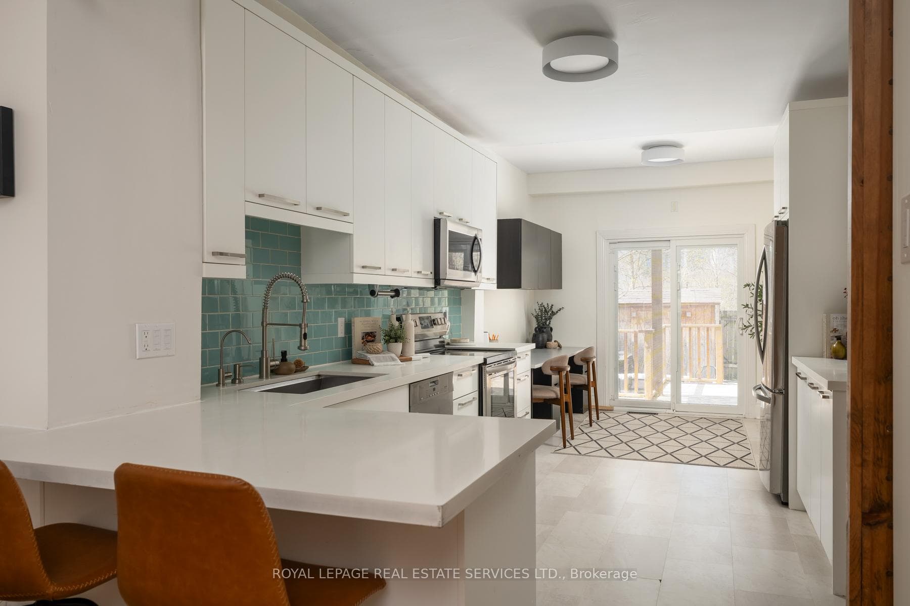 164 Munro Street photo 12