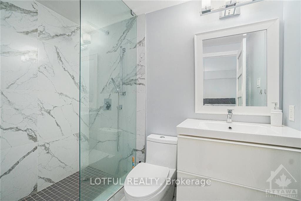 445 LAURIER Avenue Unit 1501 photo 15