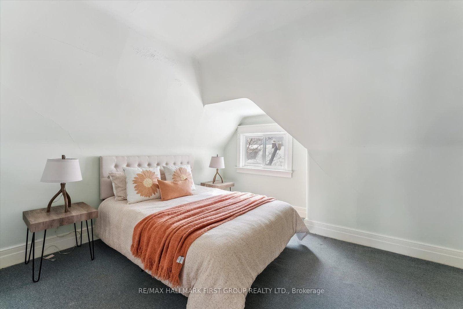 176 Langley Avenue photo 26