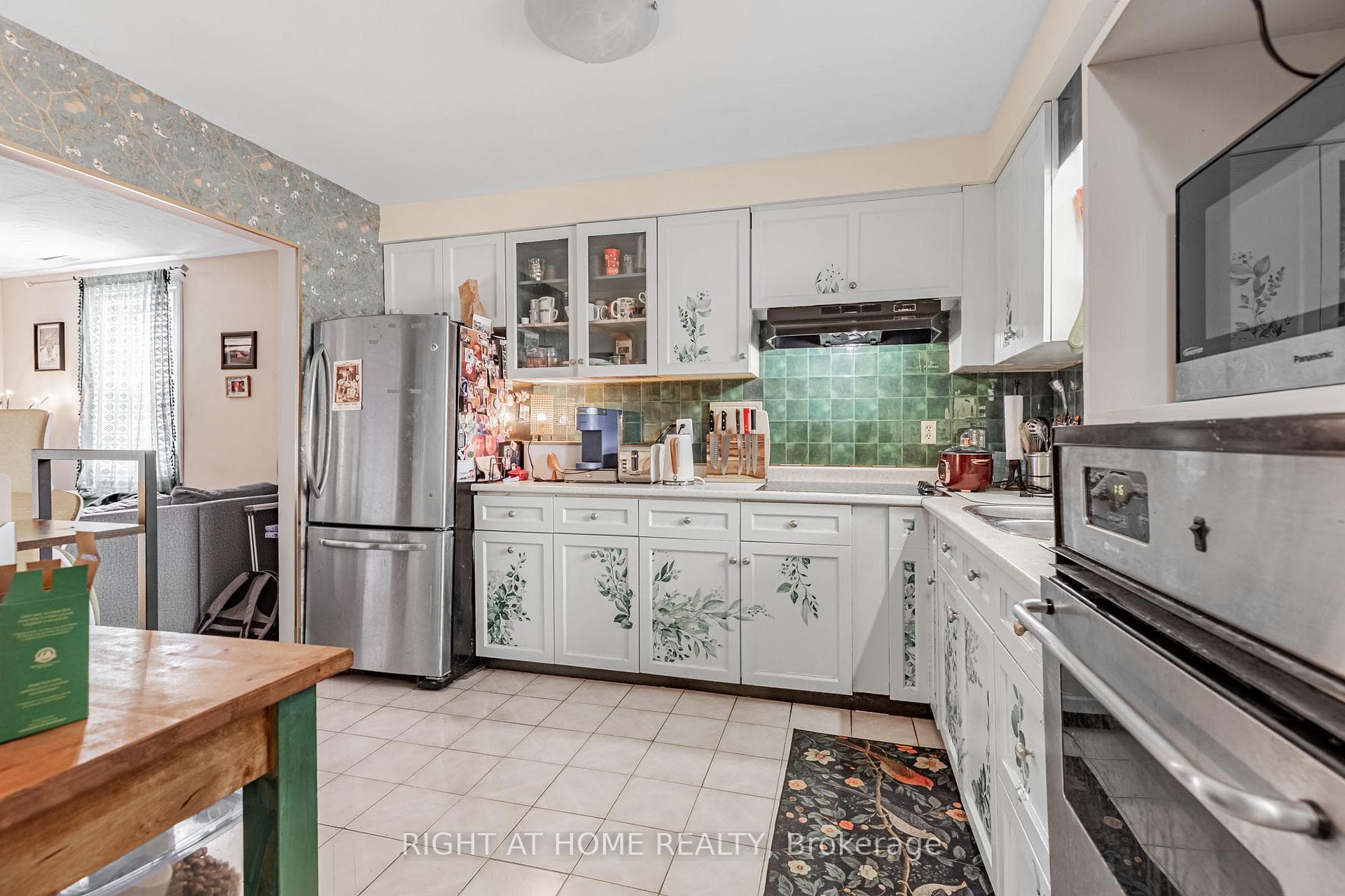 333 Bain Avenue photo 8