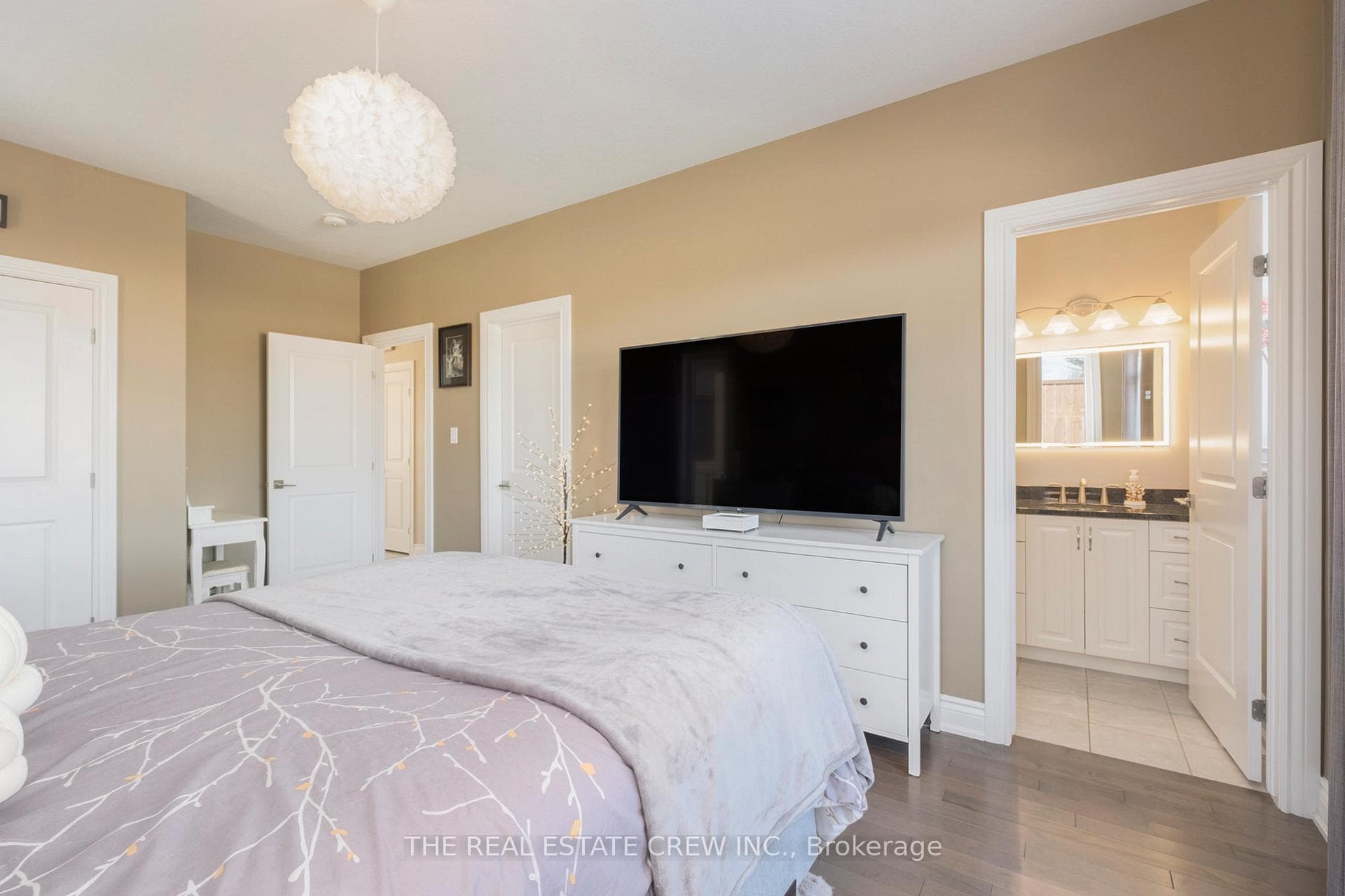 10 Billings Avenue photo 9