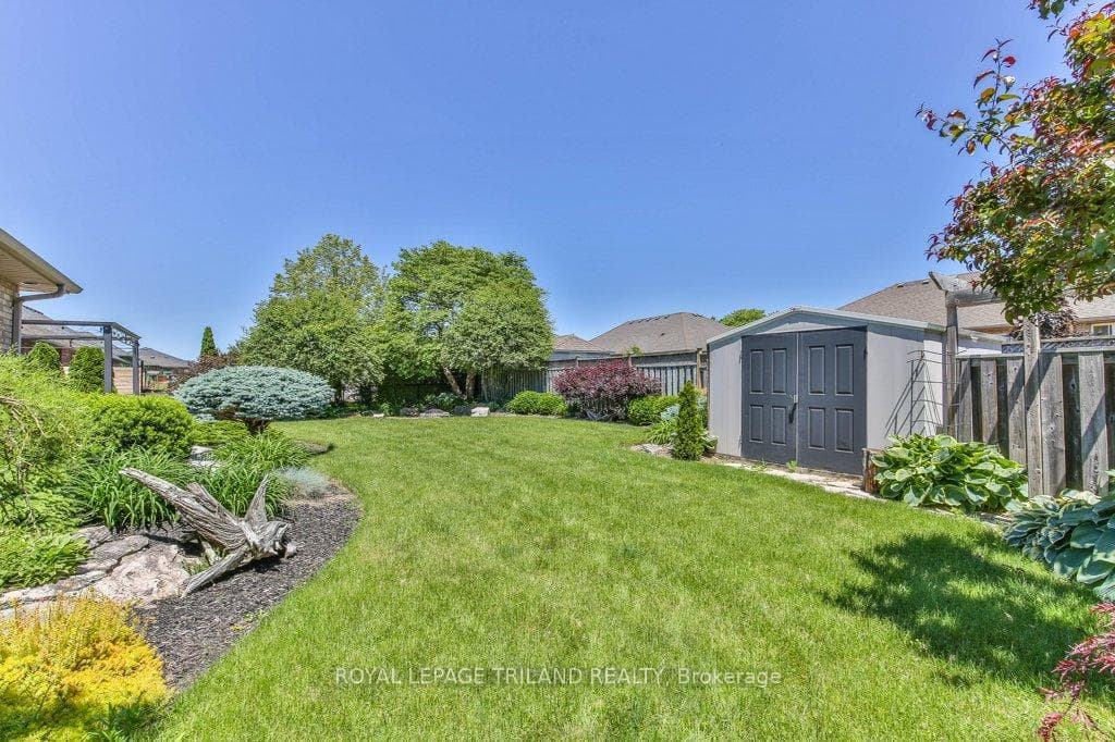 16 PINEHURST Drive photo 38