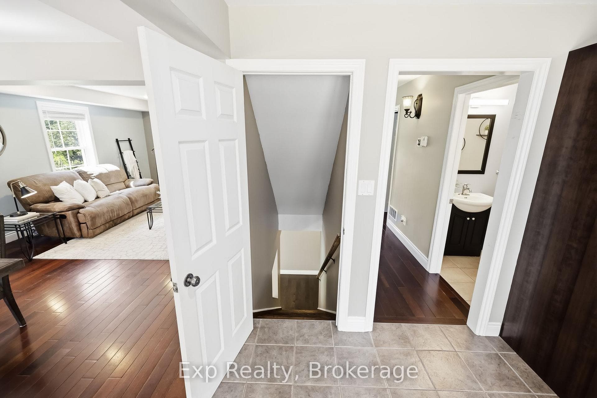 897 Dingman Road photo 32