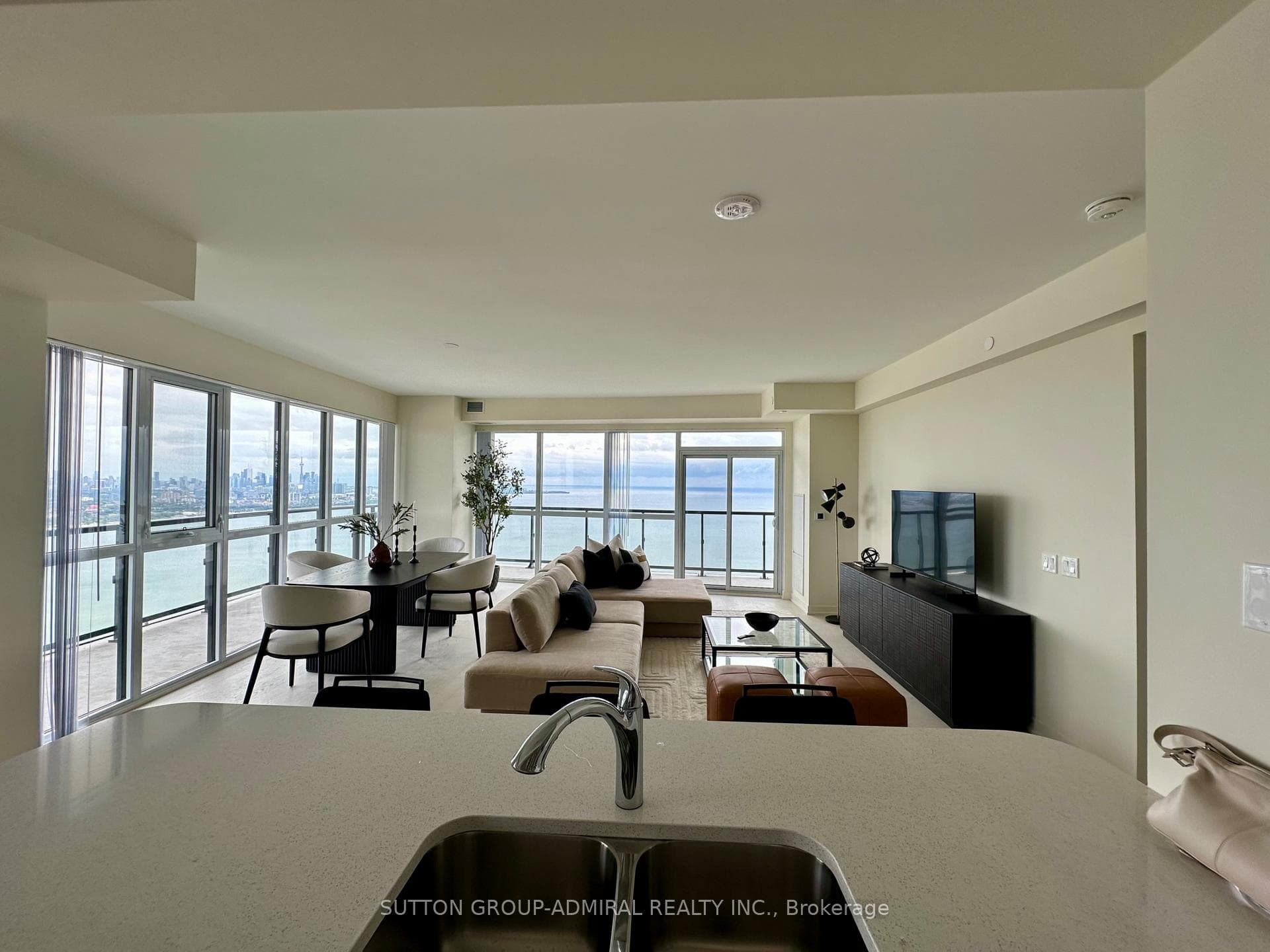 38 Annie Craig Drive Unit PH102 photo 8