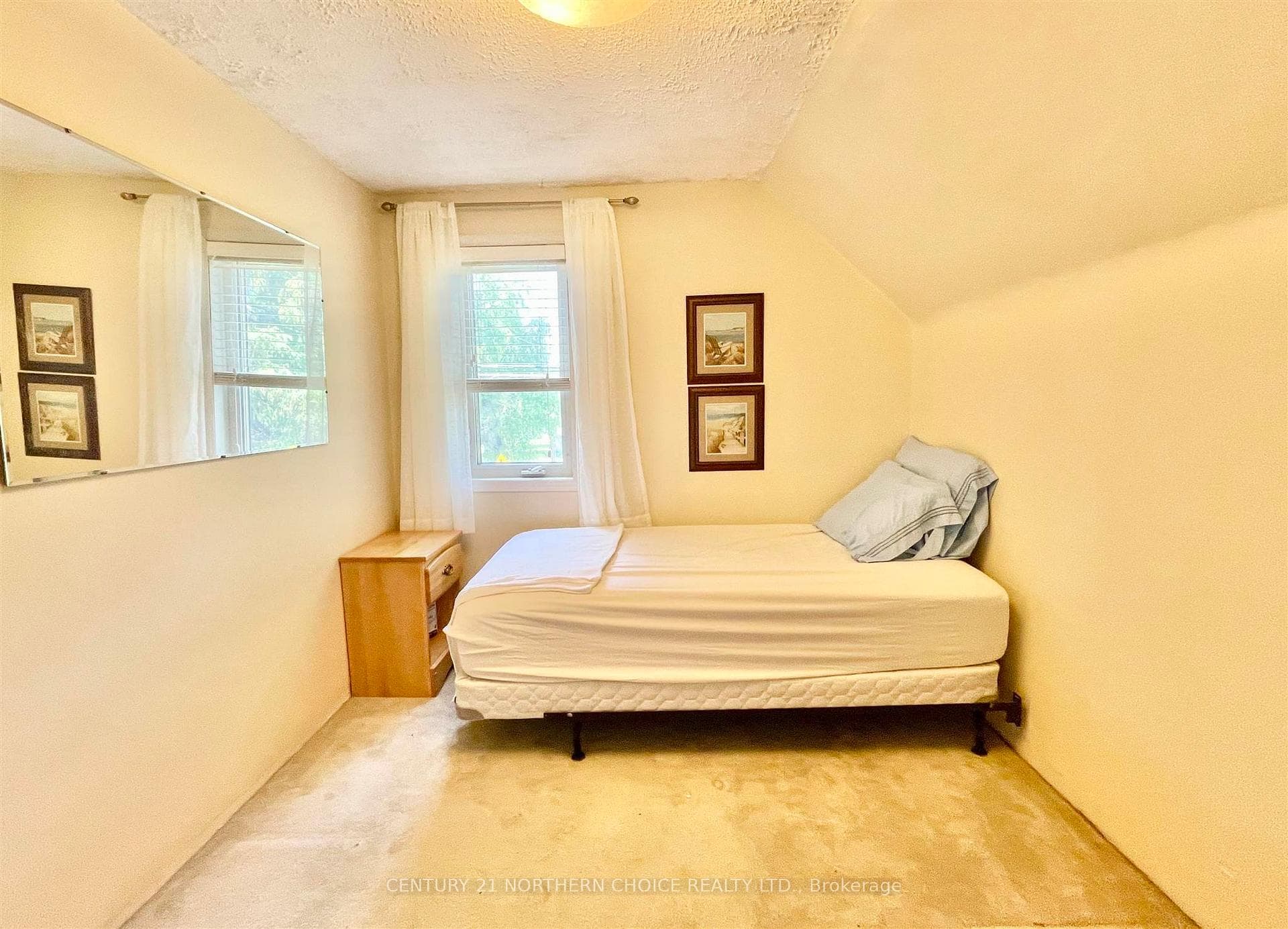 113 Van Horne Avenue photo 20