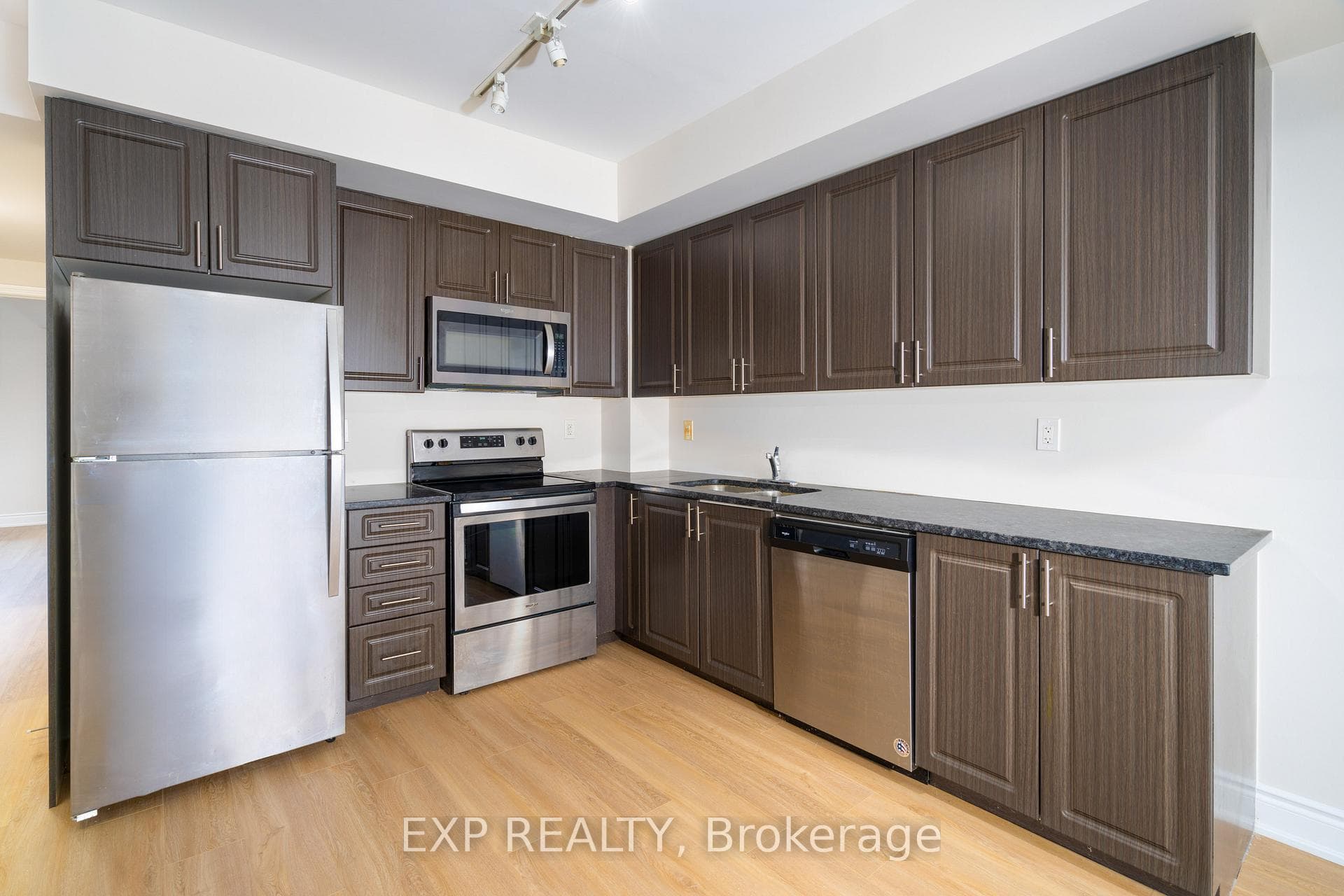 8825 Sheppard Avenue Unit 101 photo 4
