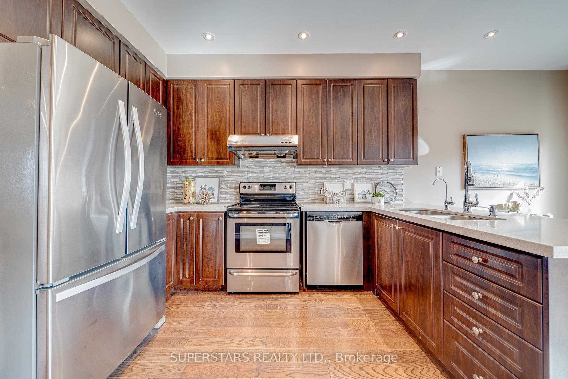 84 Fortune Crescent photo 9