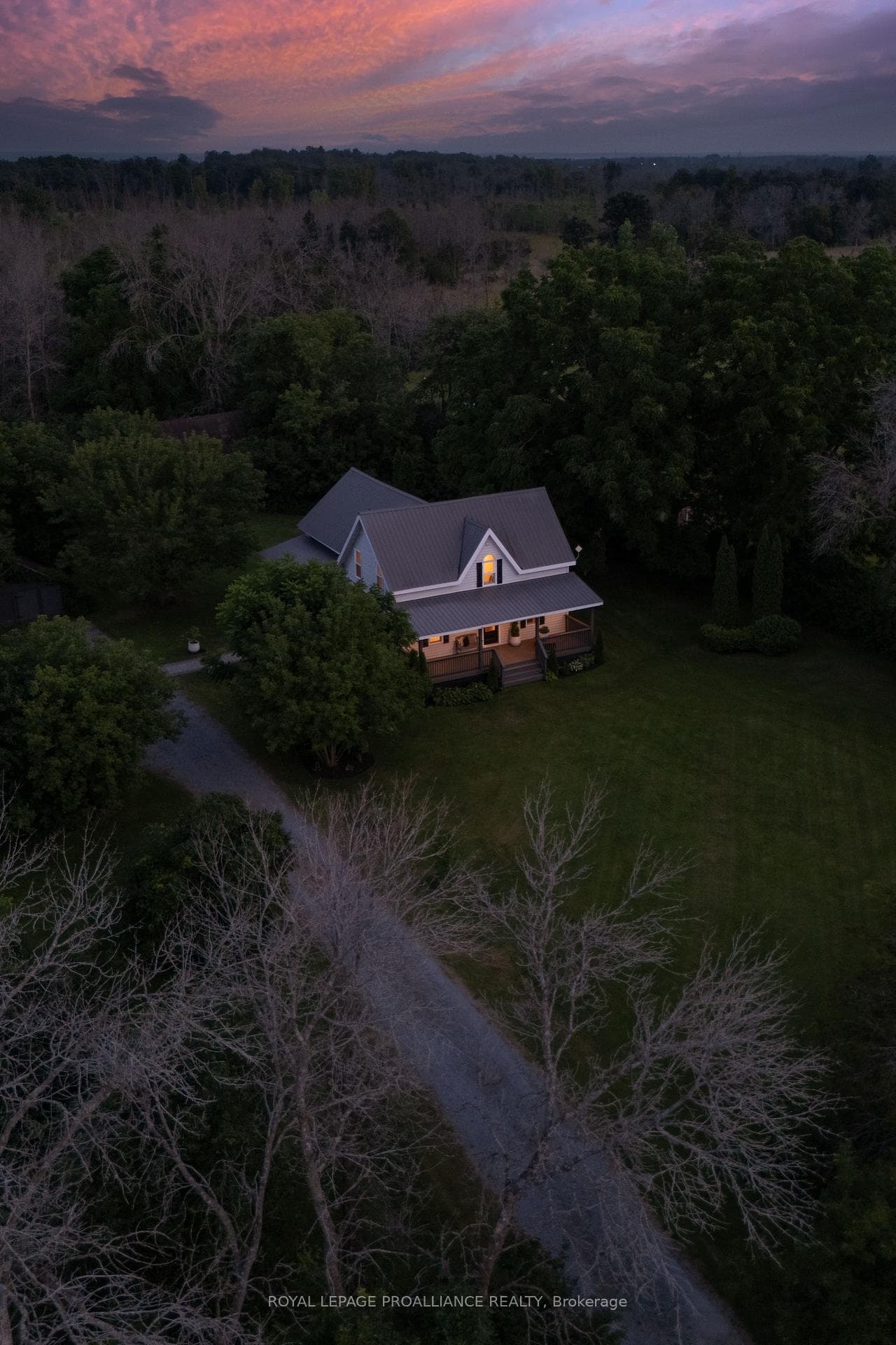 216 Lazier Road photo 2