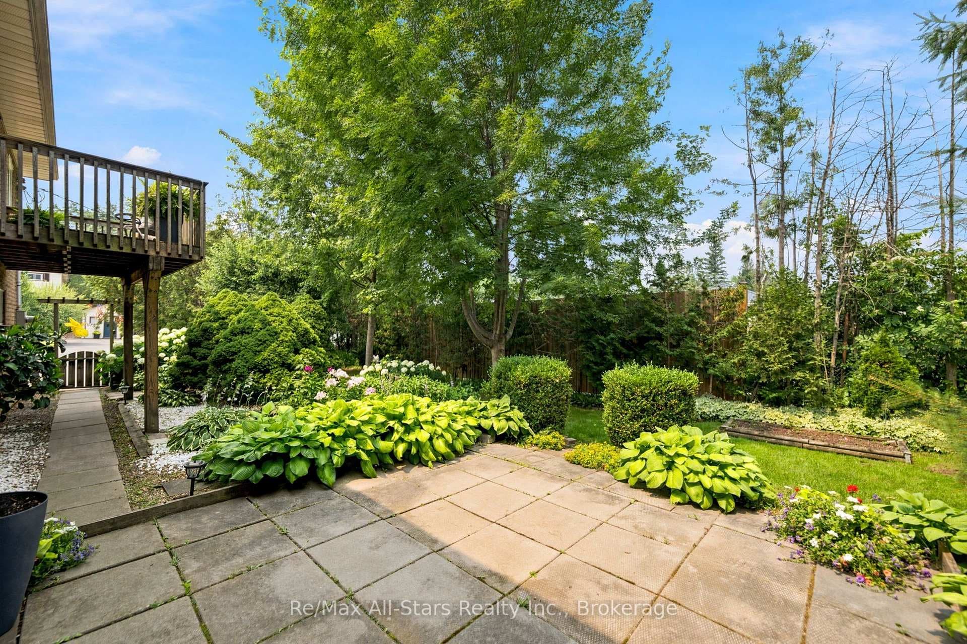 1781 Scugog Street photo 9