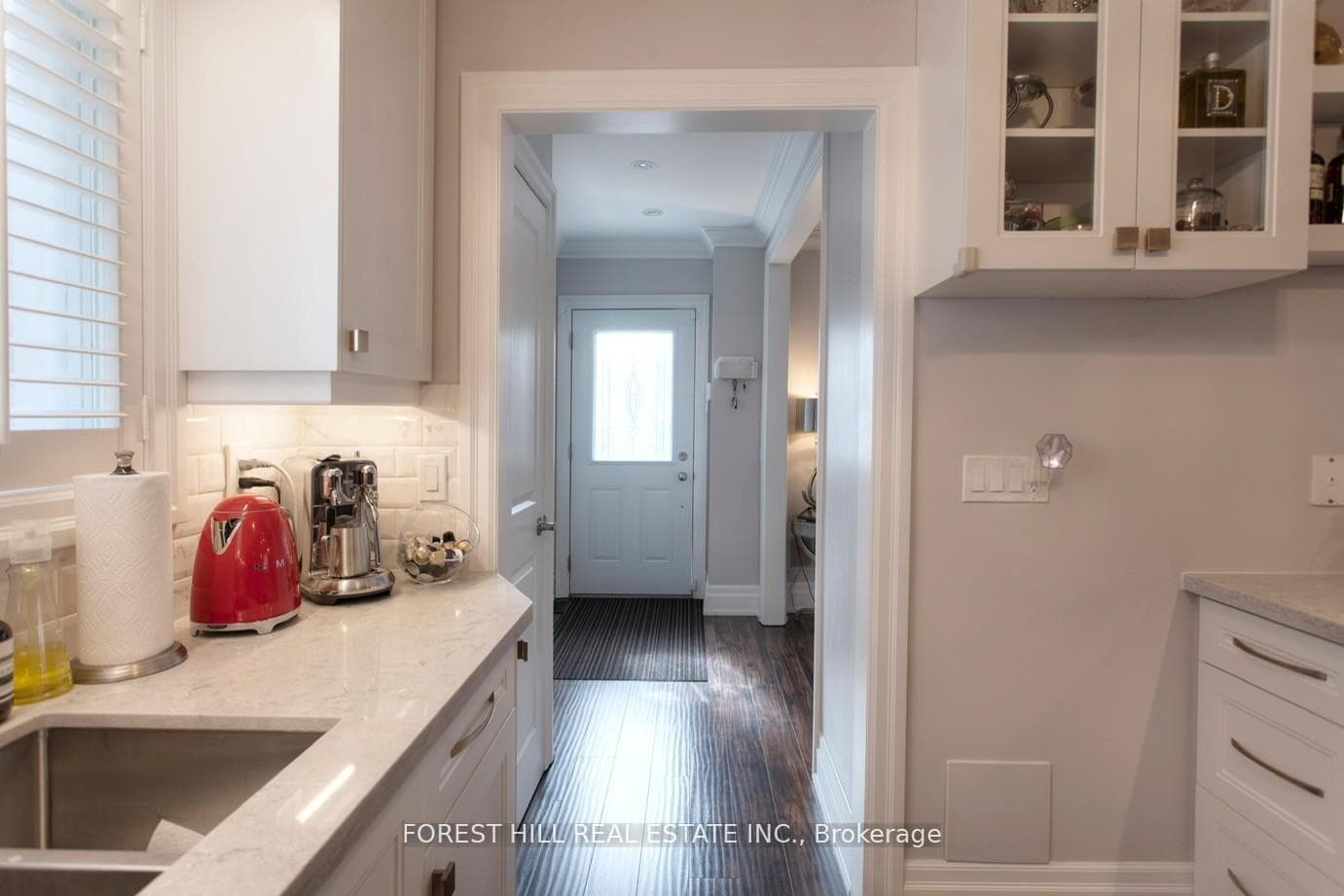 136 Hollywood Avenue photo 13