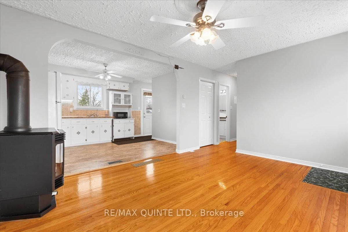 87 Grass Boulevard photo 11