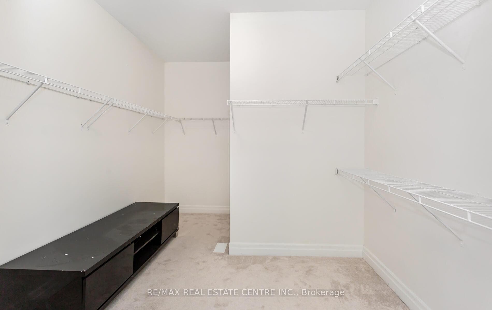 9 Brenscombe Road photo 29