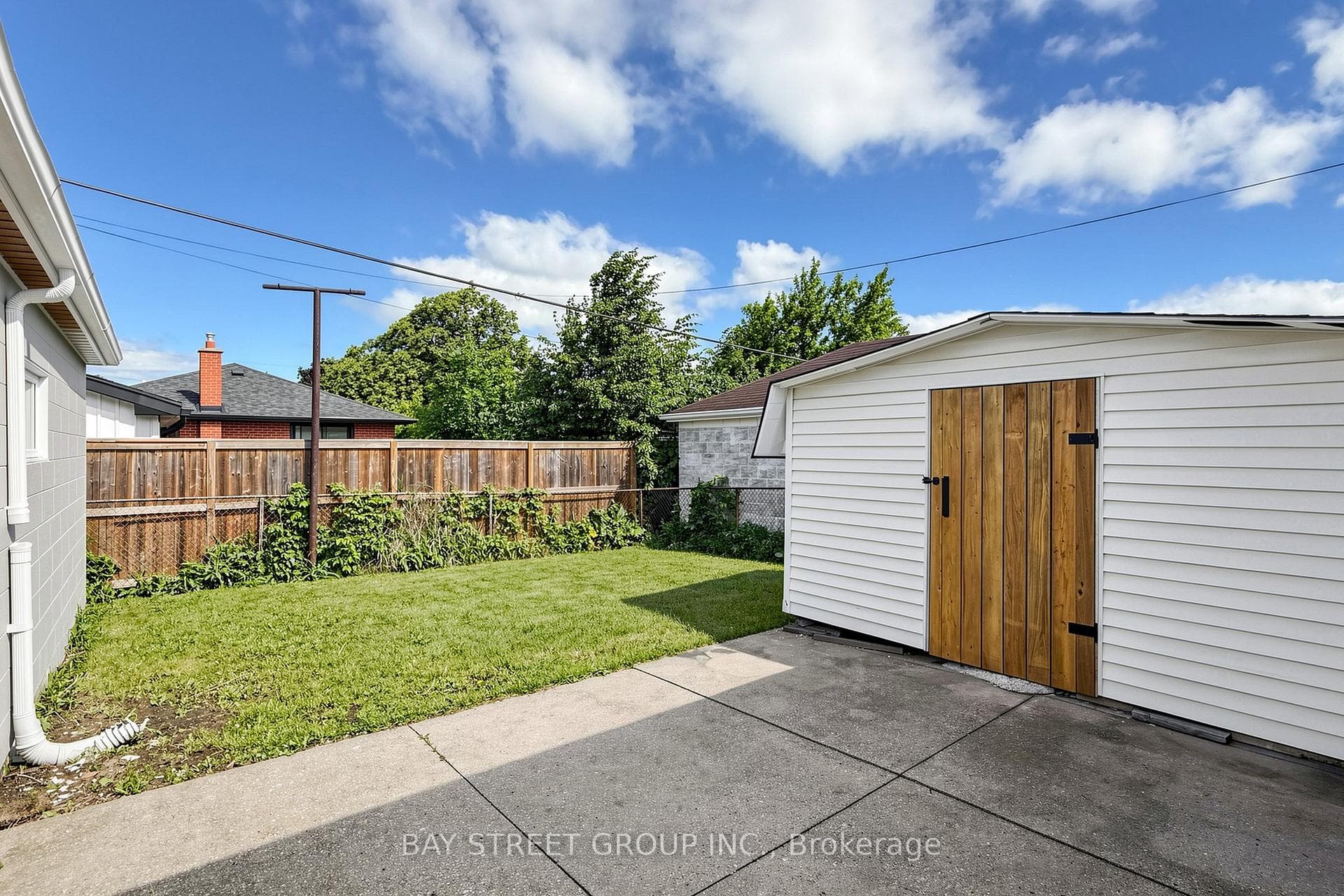 28 Warren Avenue photo 36