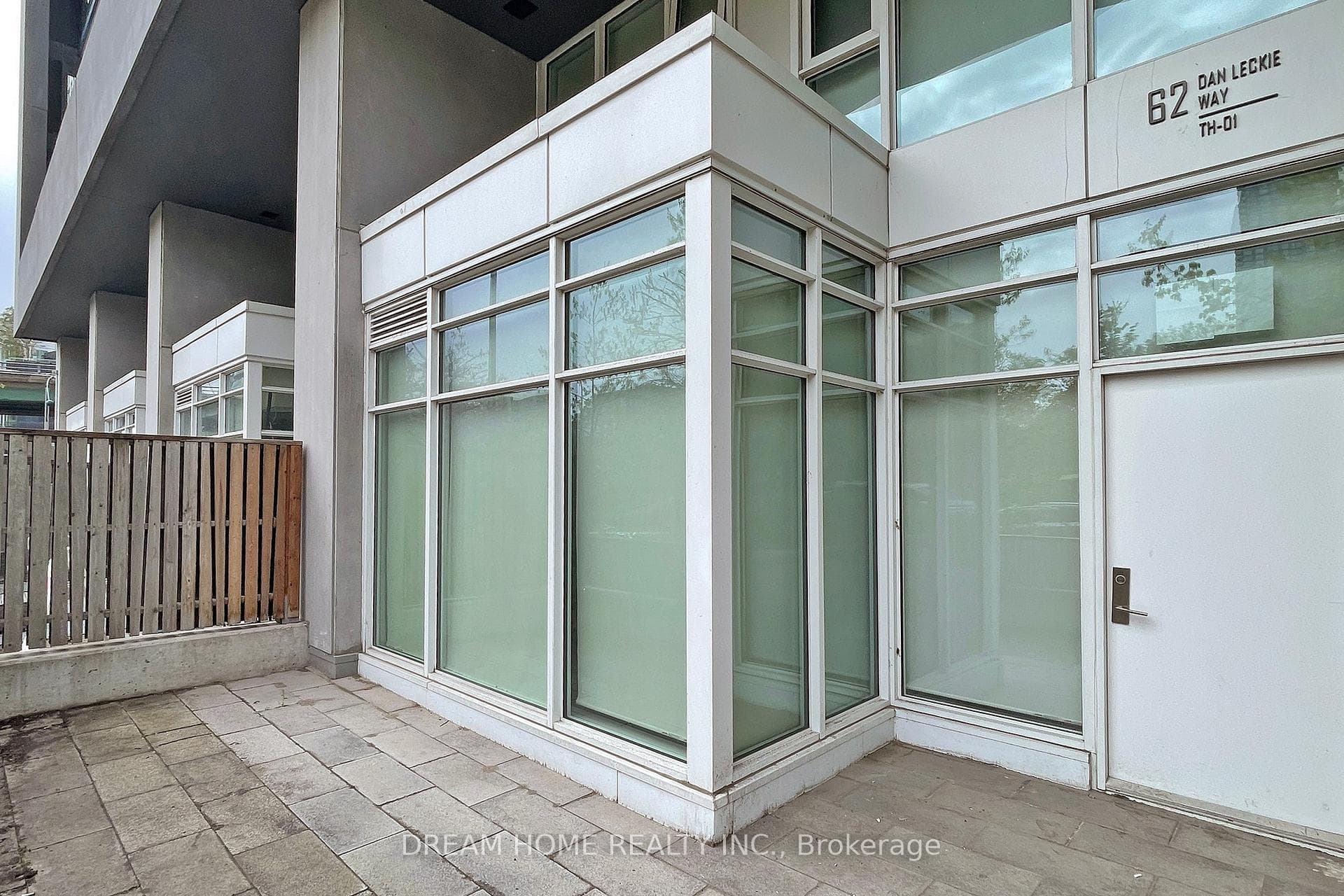 62 Dan Leckie Way Unit TH01 photo 4