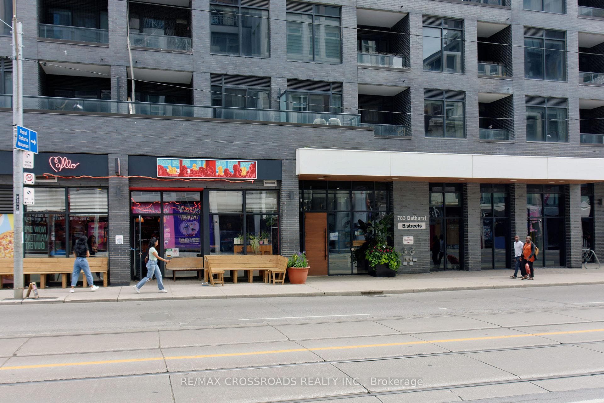 783 Bathurst Street Unit 418 photo 9