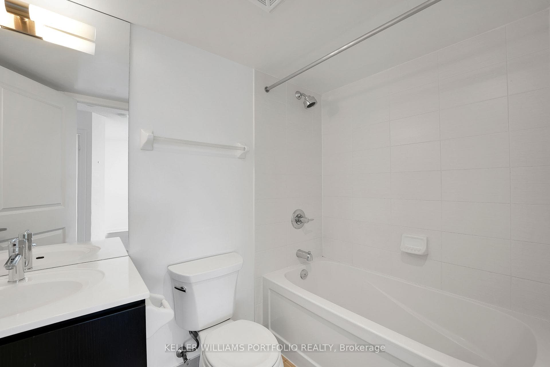 215 Sherway Gardens Road Unit 1102 photo 11