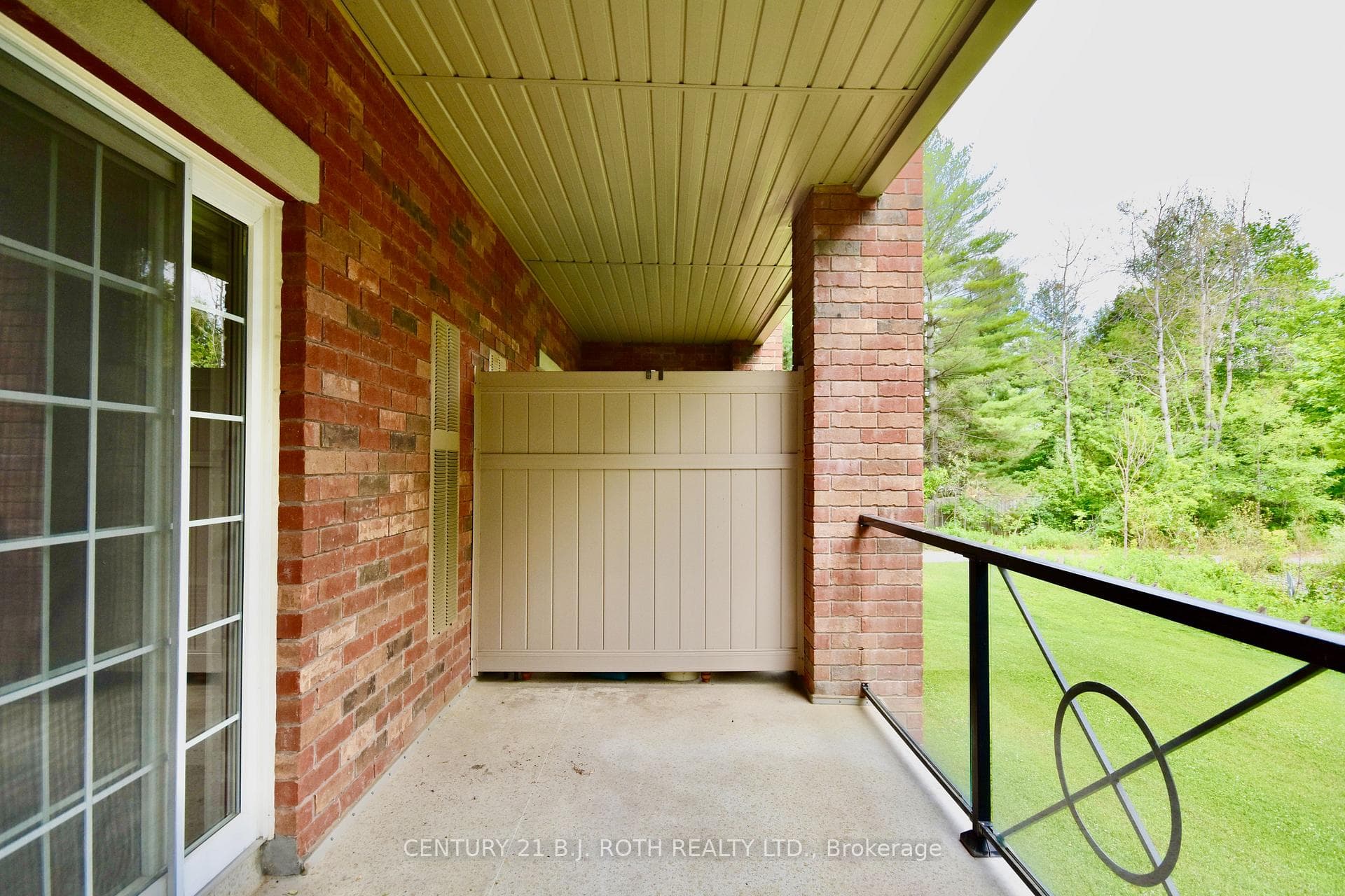 43 Ferndale Drive Unit 104 photo 12