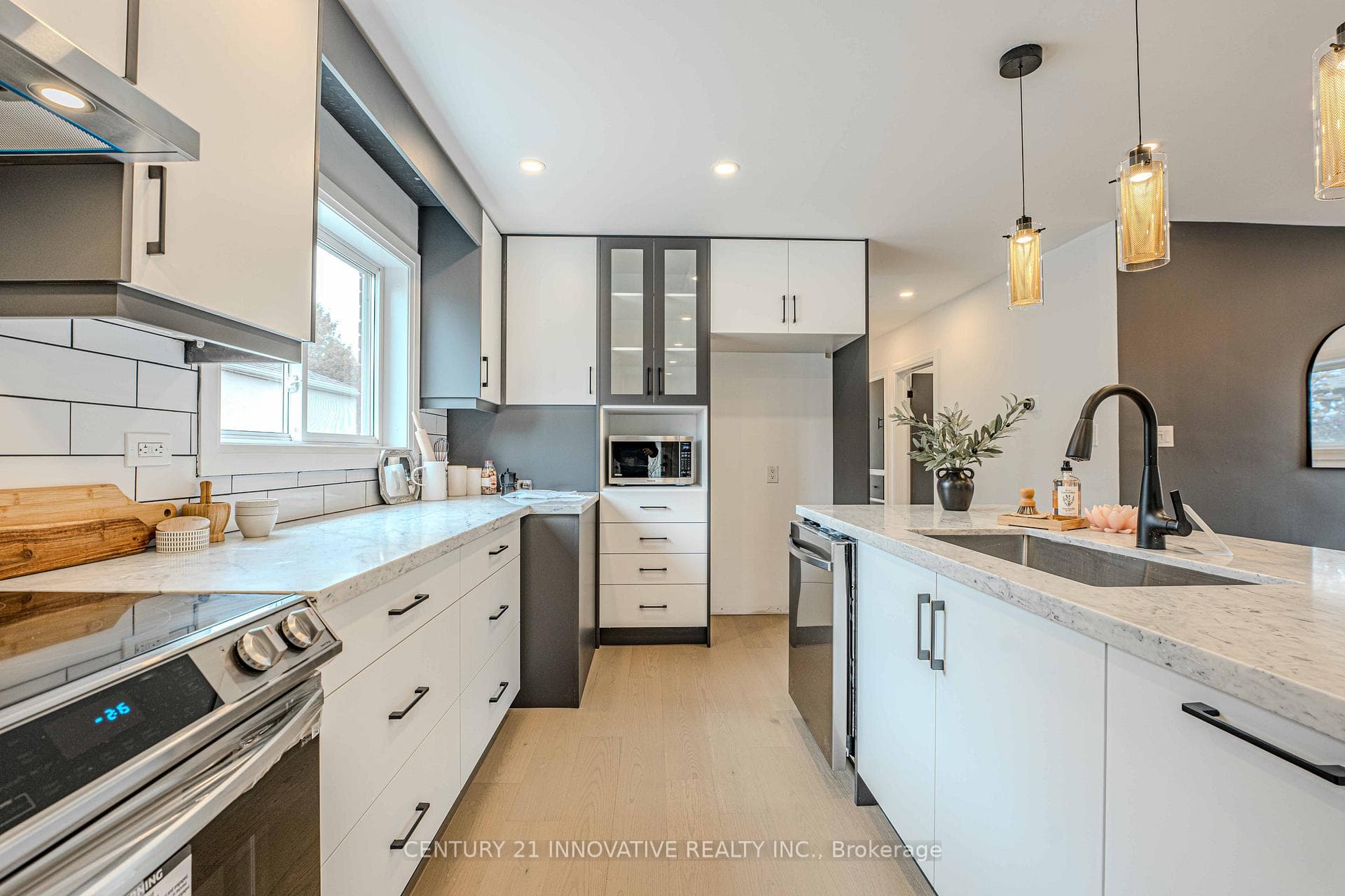 110 Canlish Road photo 13