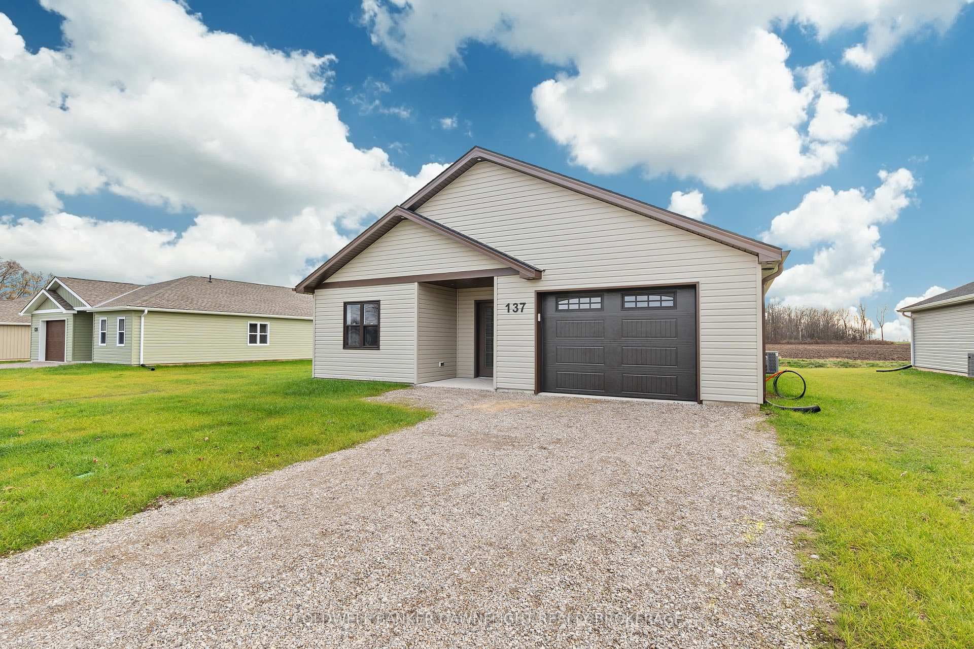 137 Victoria Avenue photo 3