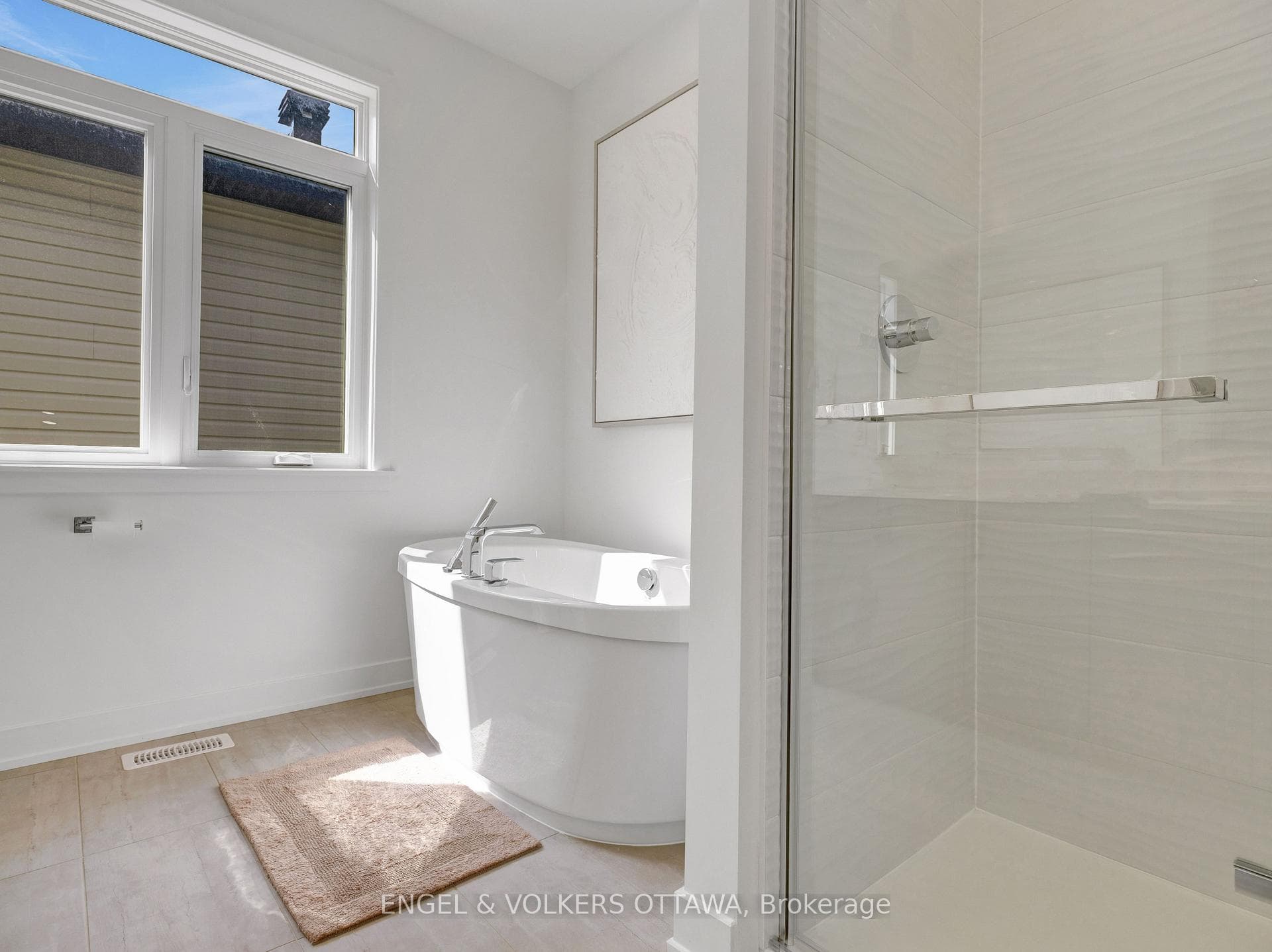 330 MONTICELLO Avenue photo 23