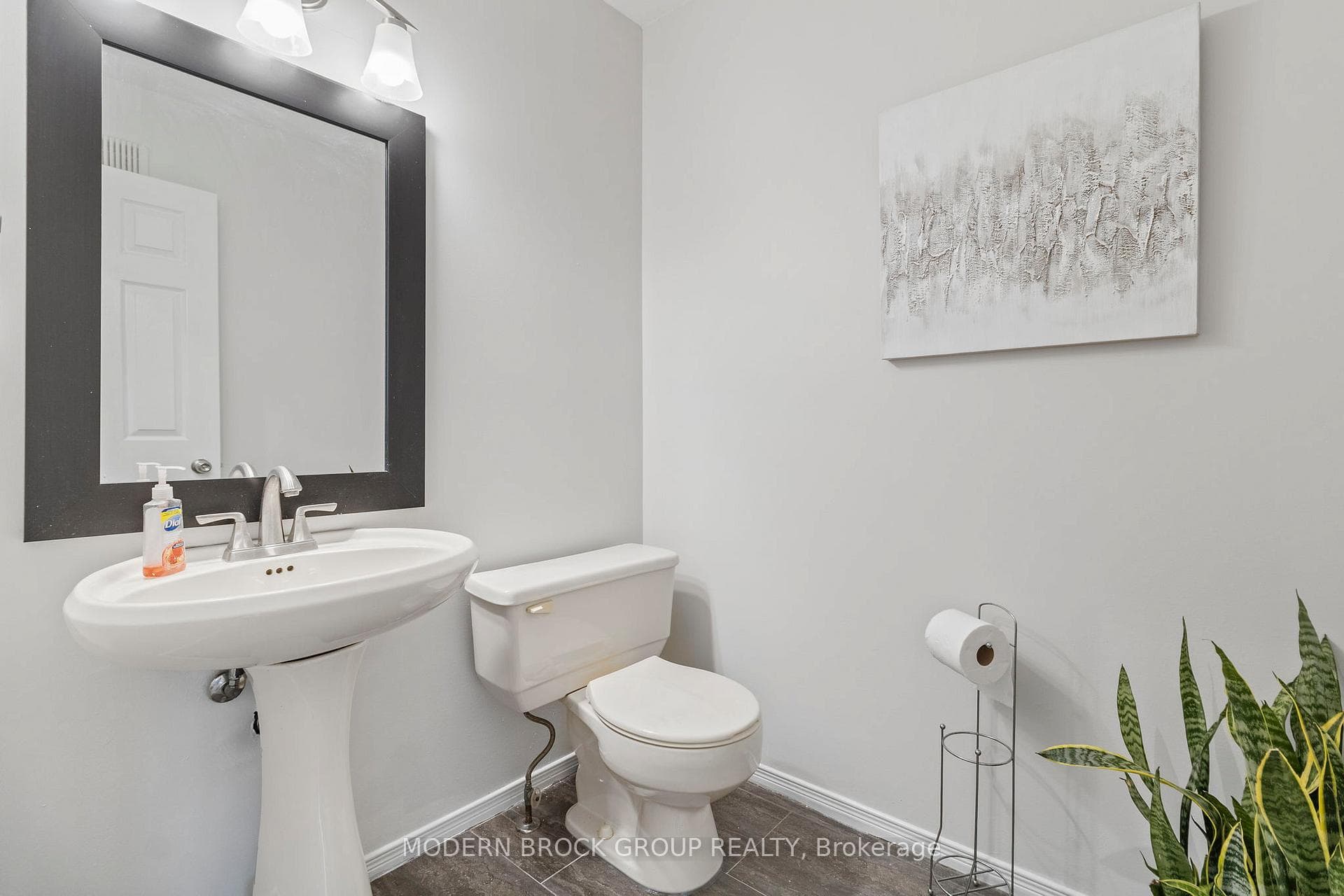 1140 Millwood Avenue photo 24