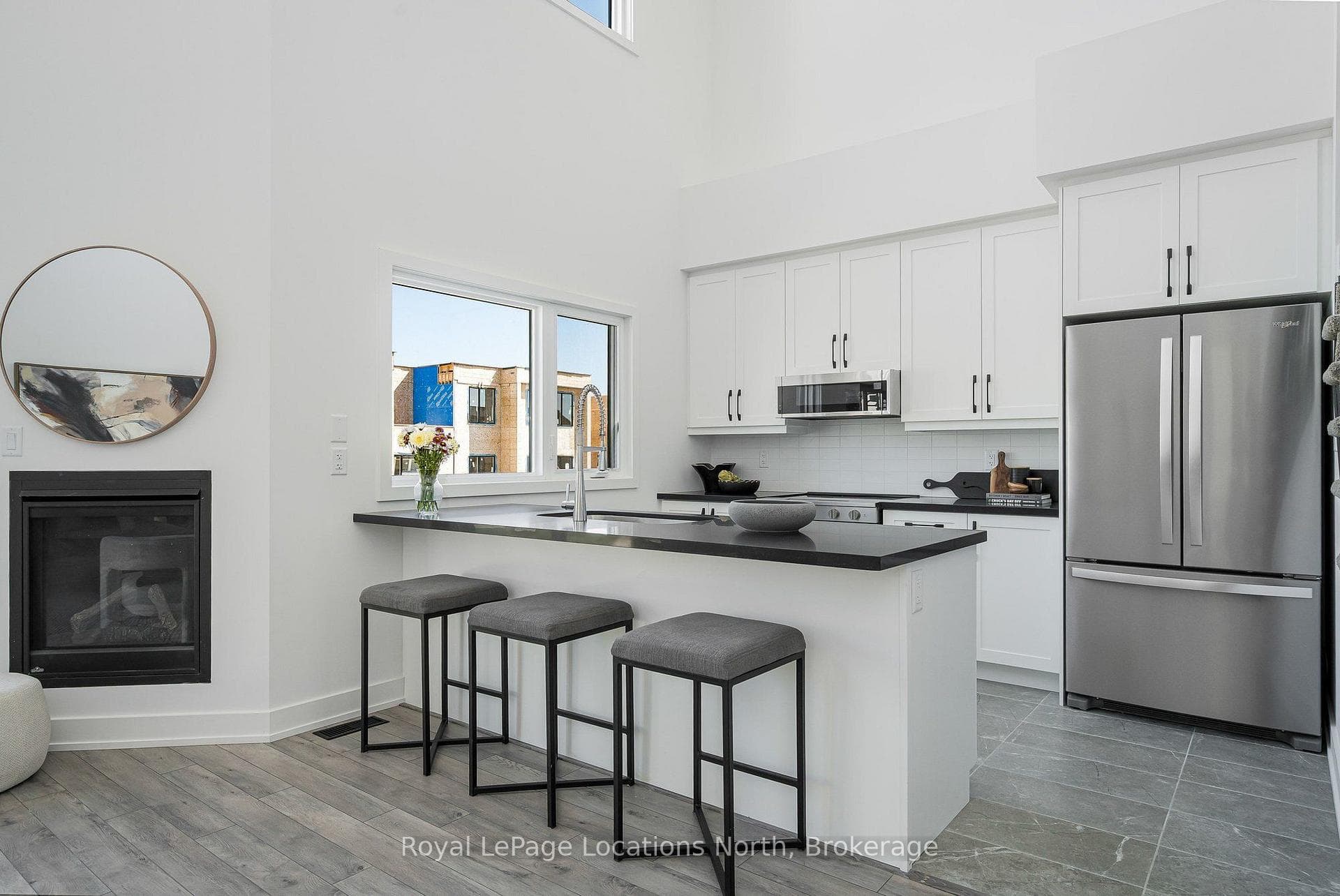214 Stoneleigh Drive photo 10