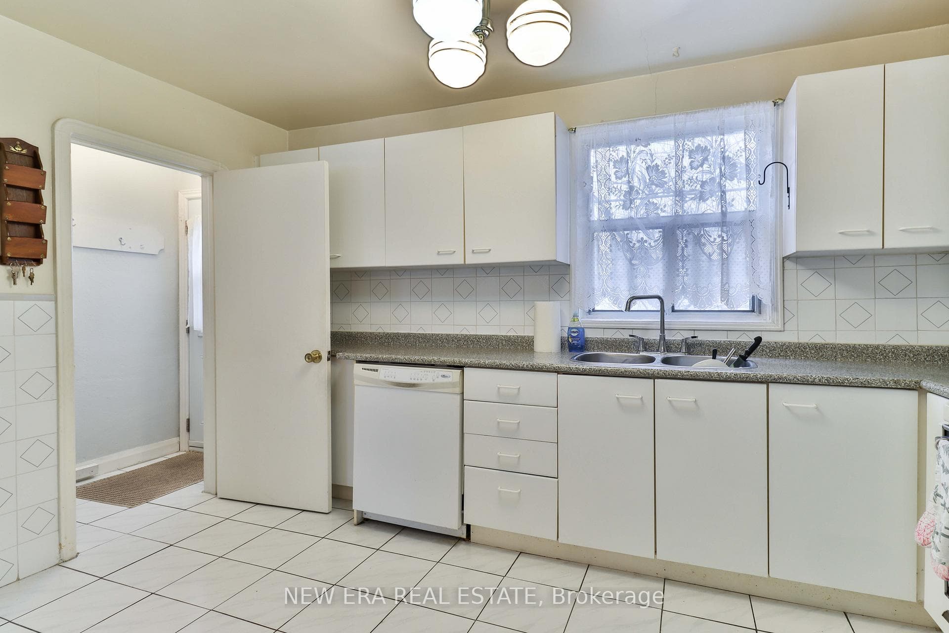 27 Dell Park Avenue photo 14