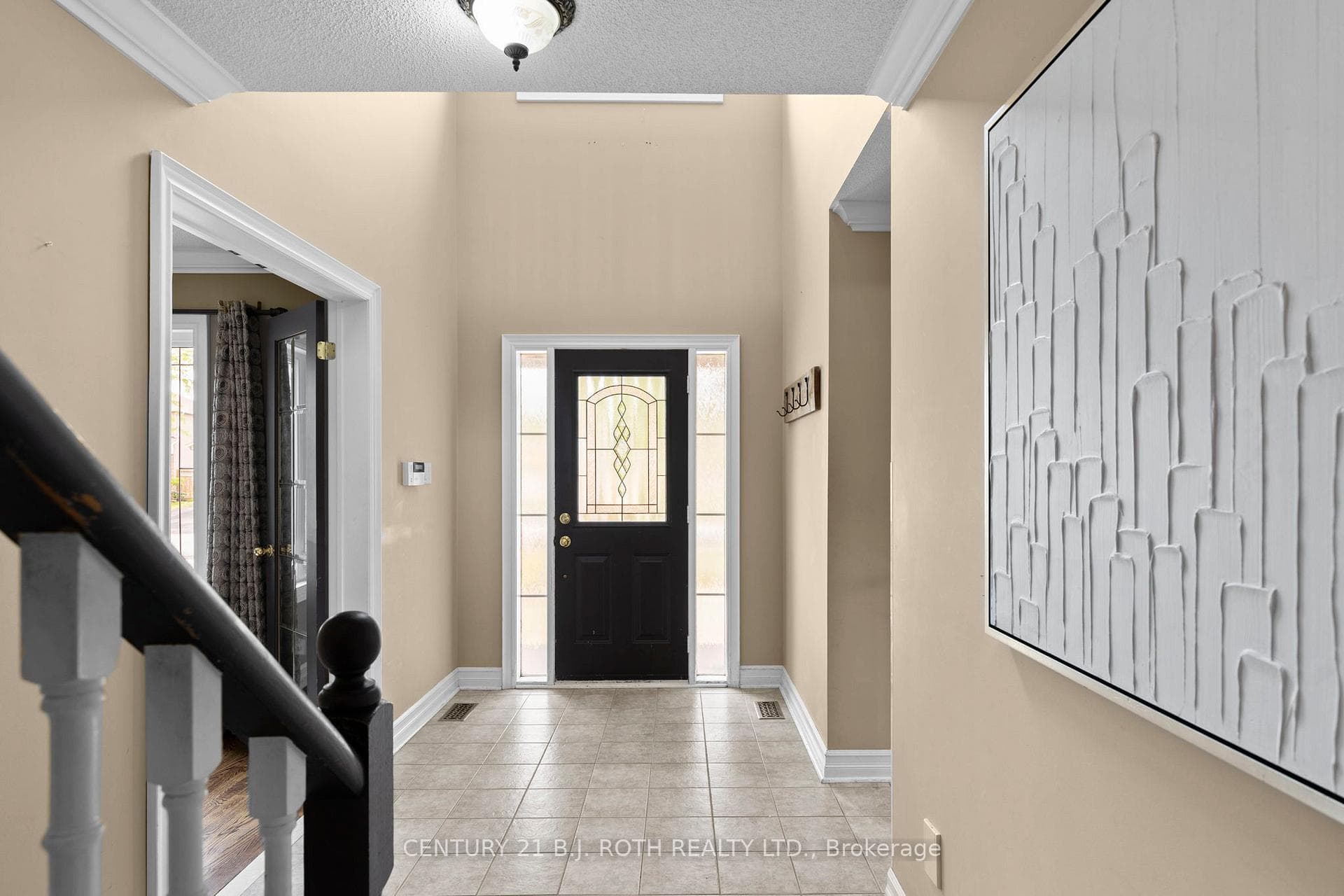 31 Emms Drive photo 4
