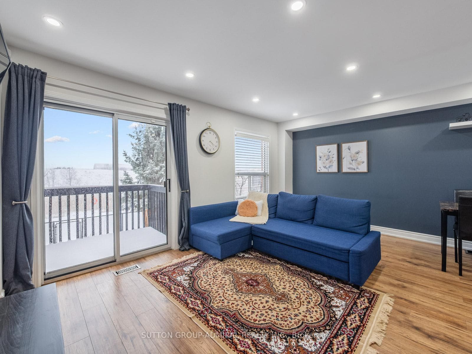 81 Parktree Drive photo 9