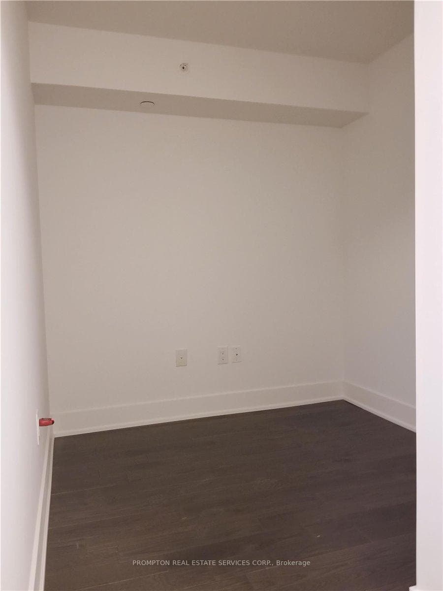 955 Bay Street Unit 323 photo 9