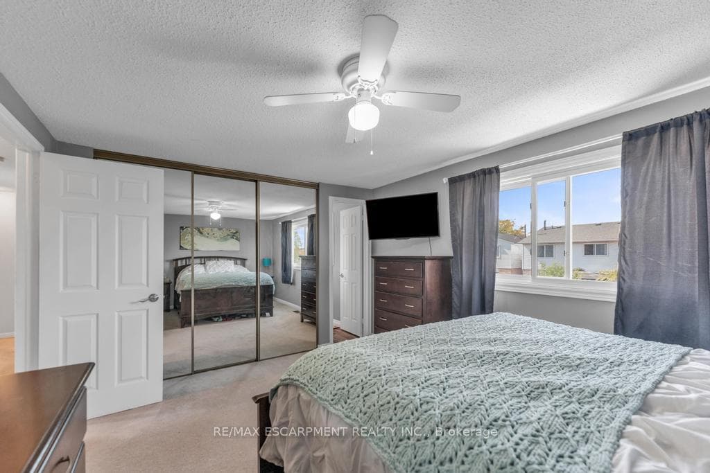 14 Greening Avenue photo 16