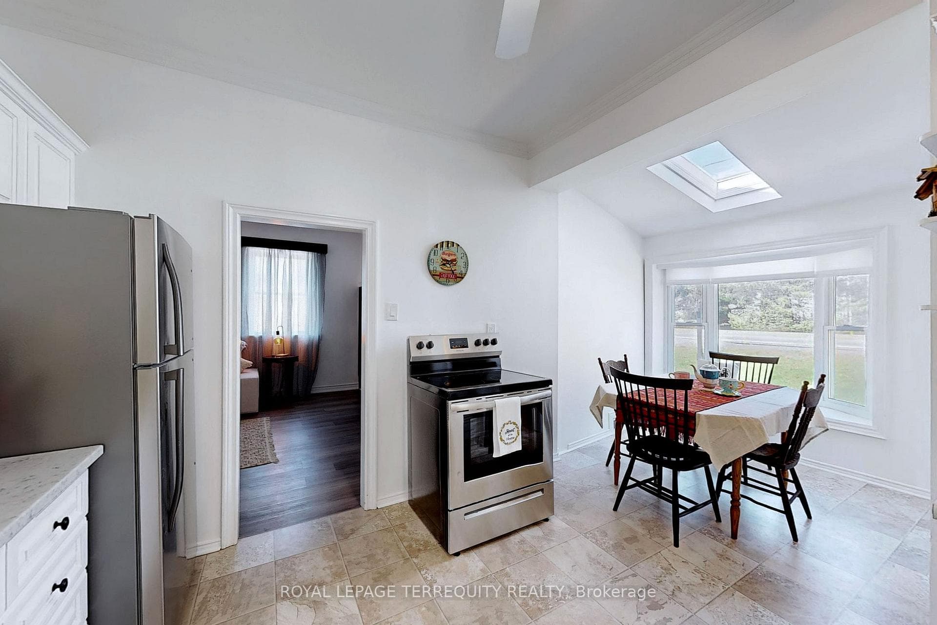 1737 Central Street photo 12