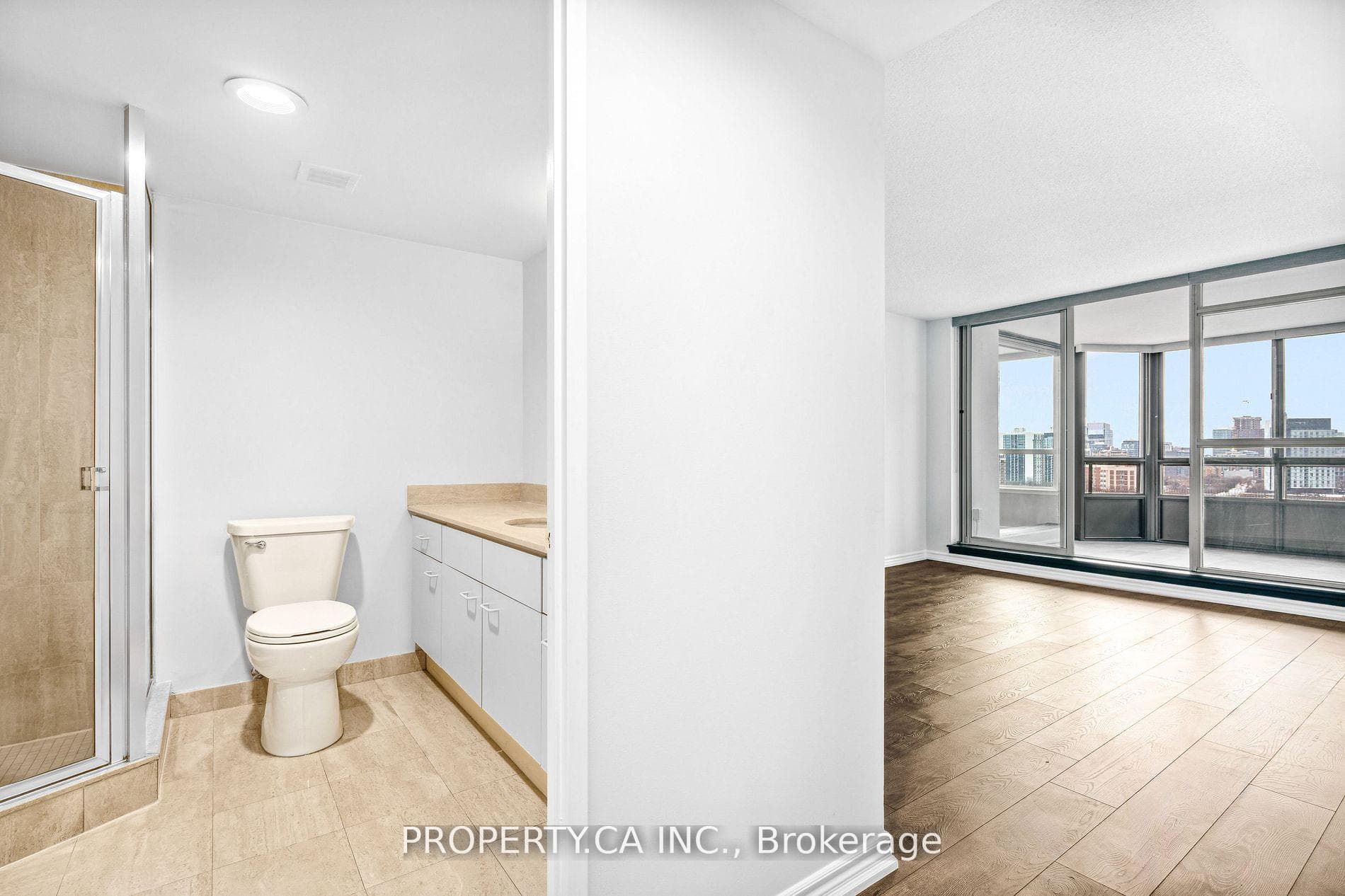 130 Carlton Street Unit 1106 photo 16
