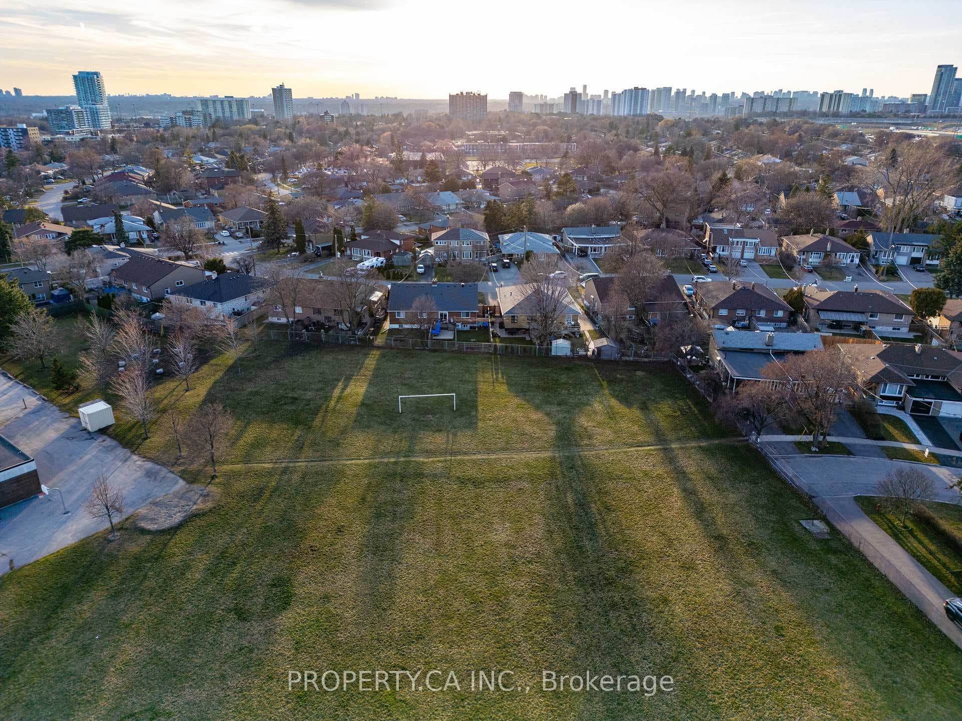 23 Niantic Crescent photo 26