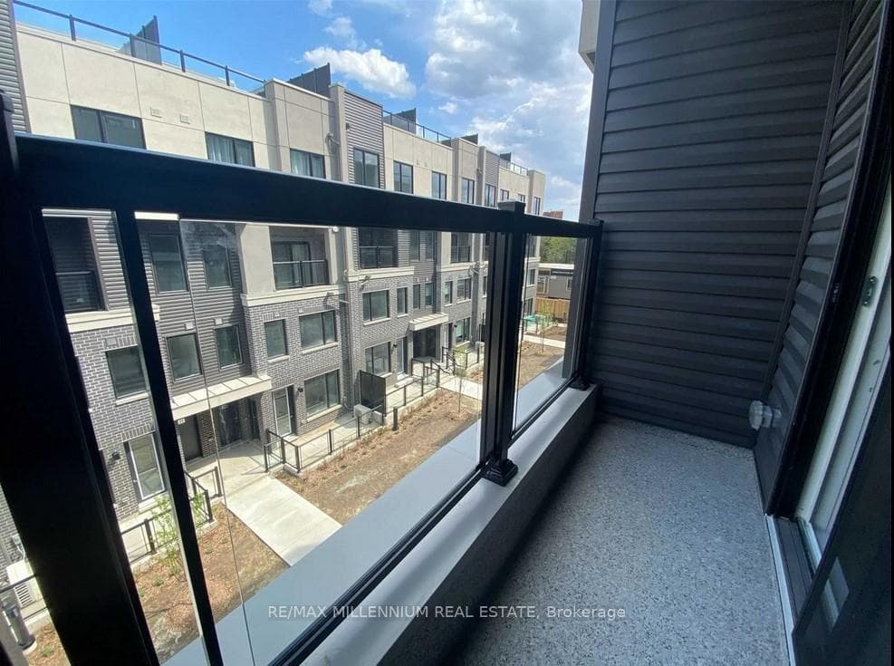 4-3476 Widdicombe Way photo 2